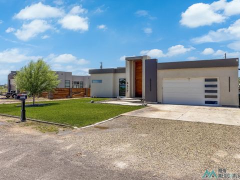Homes For Sale - 4417 N Meadowbrook Drive<br/> Hobbs, NM 88240