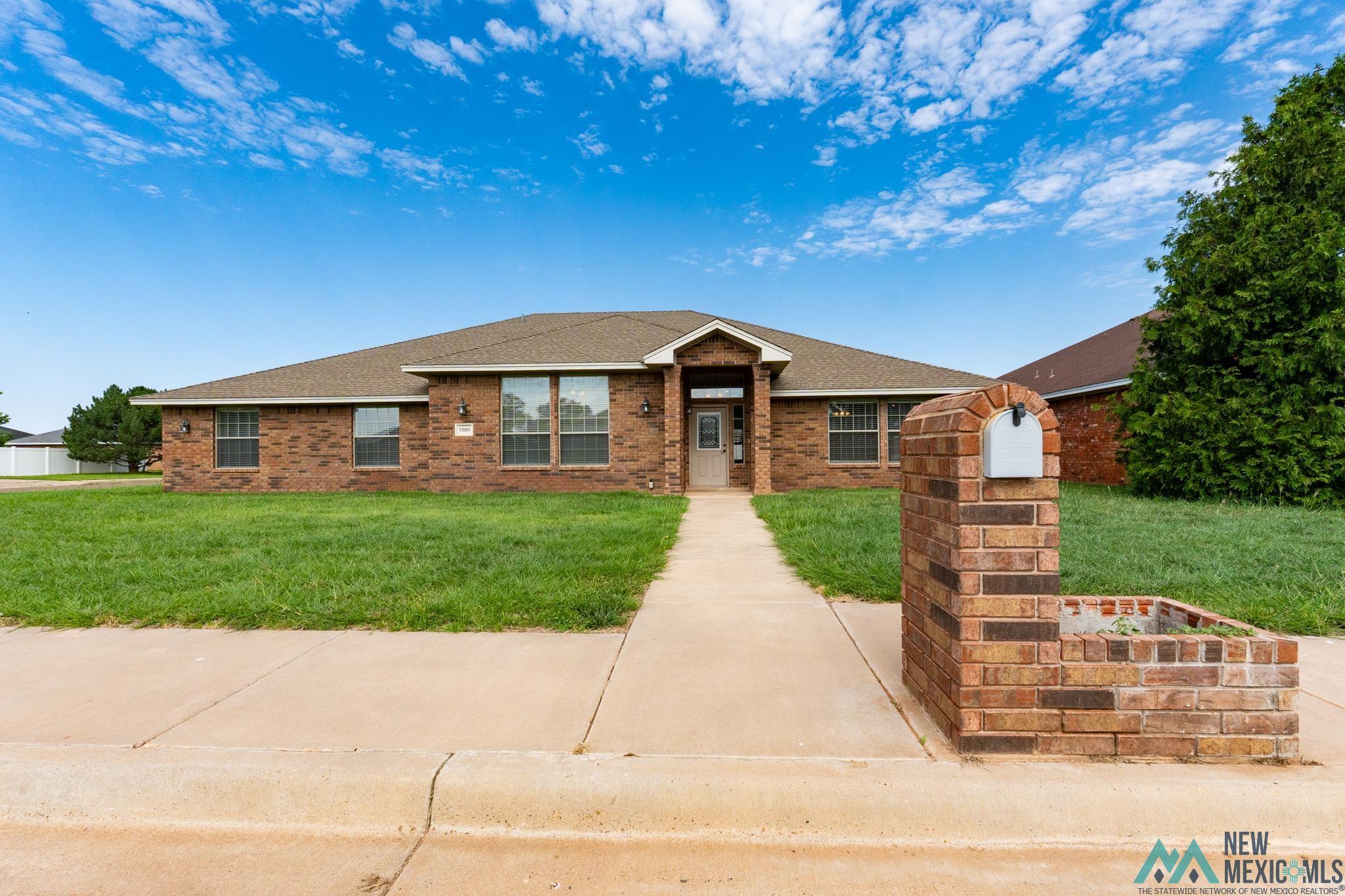 Clovis, New Mexico 88101, United States, 4 Bedrooms Bedrooms, ,3 BathroomsBathrooms,Residential,Active,153747