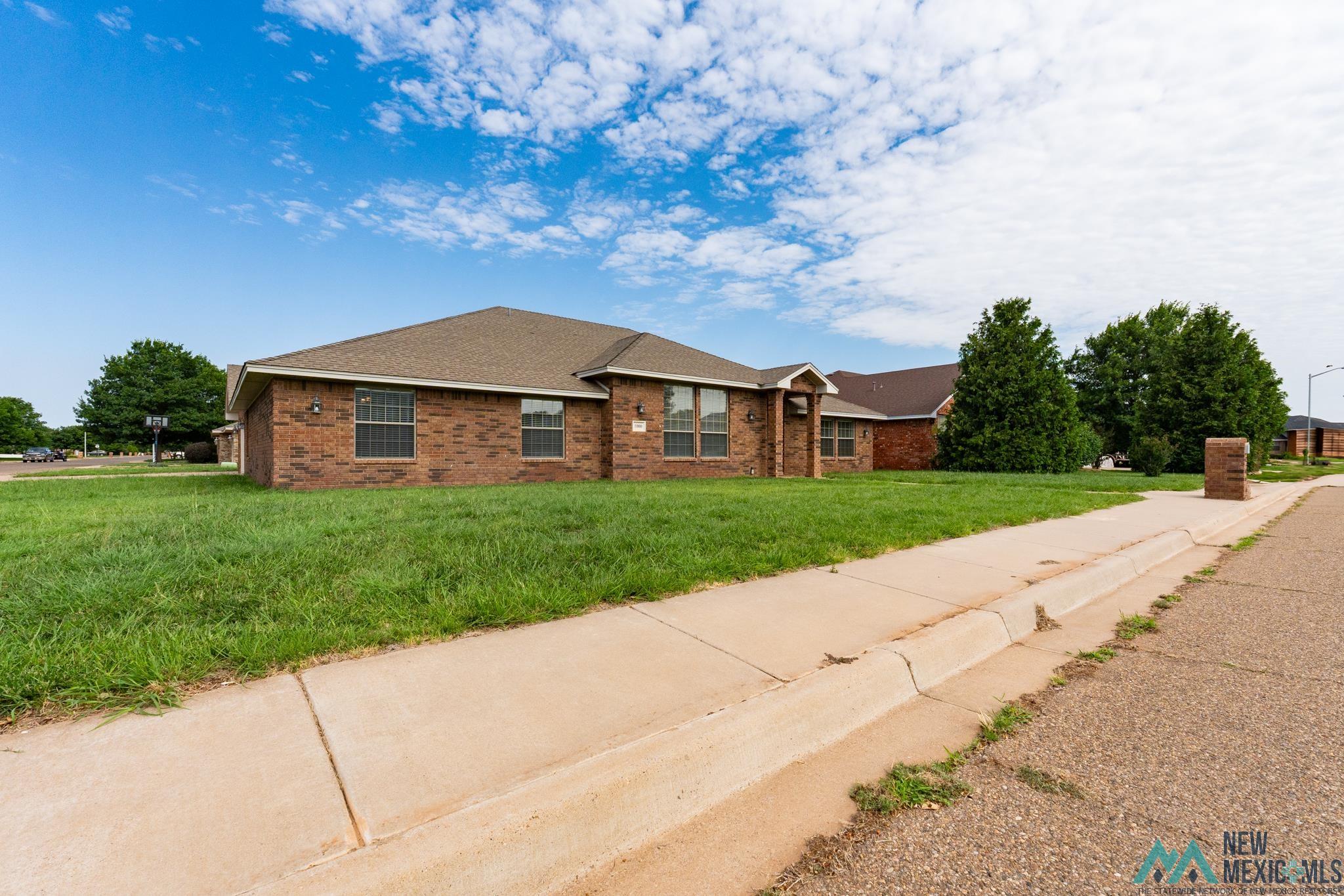 Clovis, New Mexico 88101, United States, 4 Bedrooms Bedrooms, ,3 BathroomsBathrooms,Residential,Active,153747