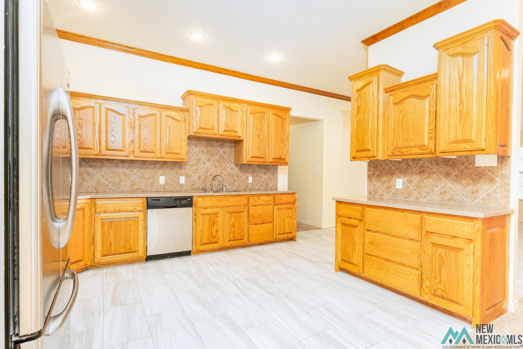 Clovis, New Mexico 88101, United States, 4 Bedrooms Bedrooms, ,3 BathroomsBathrooms,Residential,Active,153747