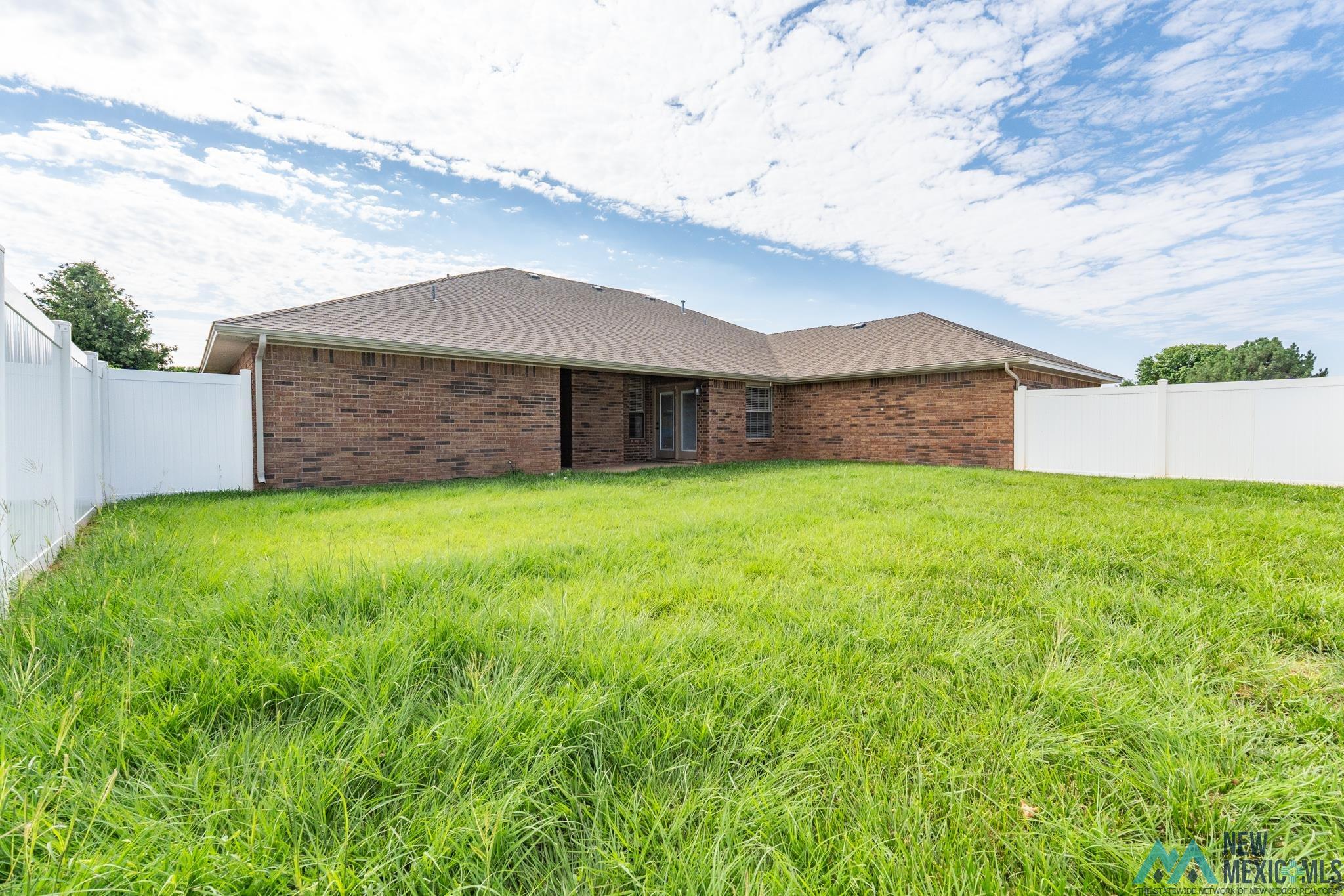 Clovis, New Mexico 88101, United States, 4 Bedrooms Bedrooms, ,3 BathroomsBathrooms,Residential,Active,153747