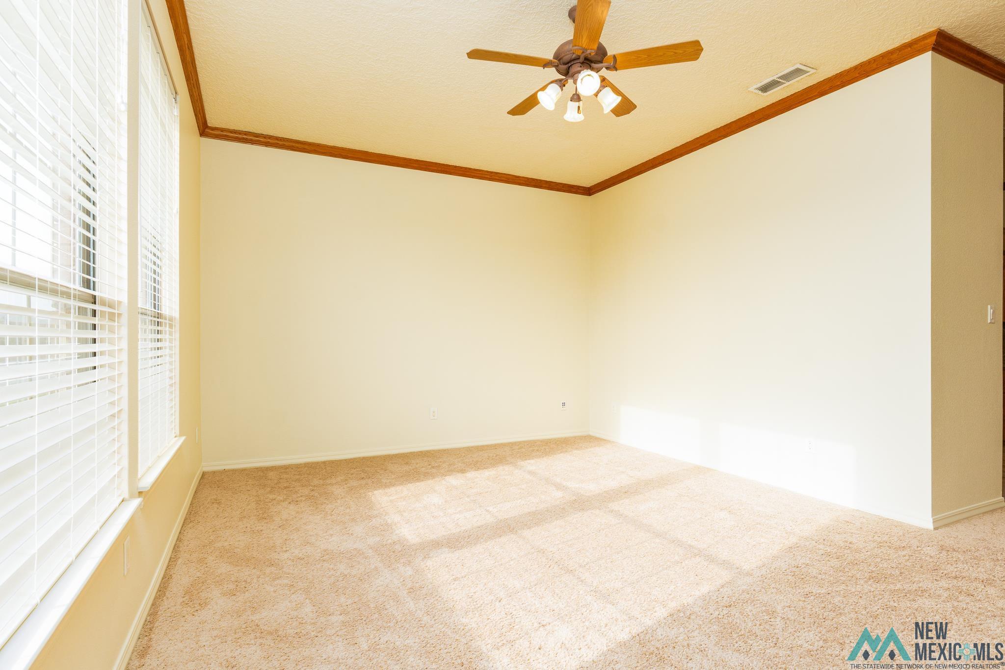 Clovis, New Mexico 88101, United States, 4 Bedrooms Bedrooms, ,3 BathroomsBathrooms,Residential,Active,153747