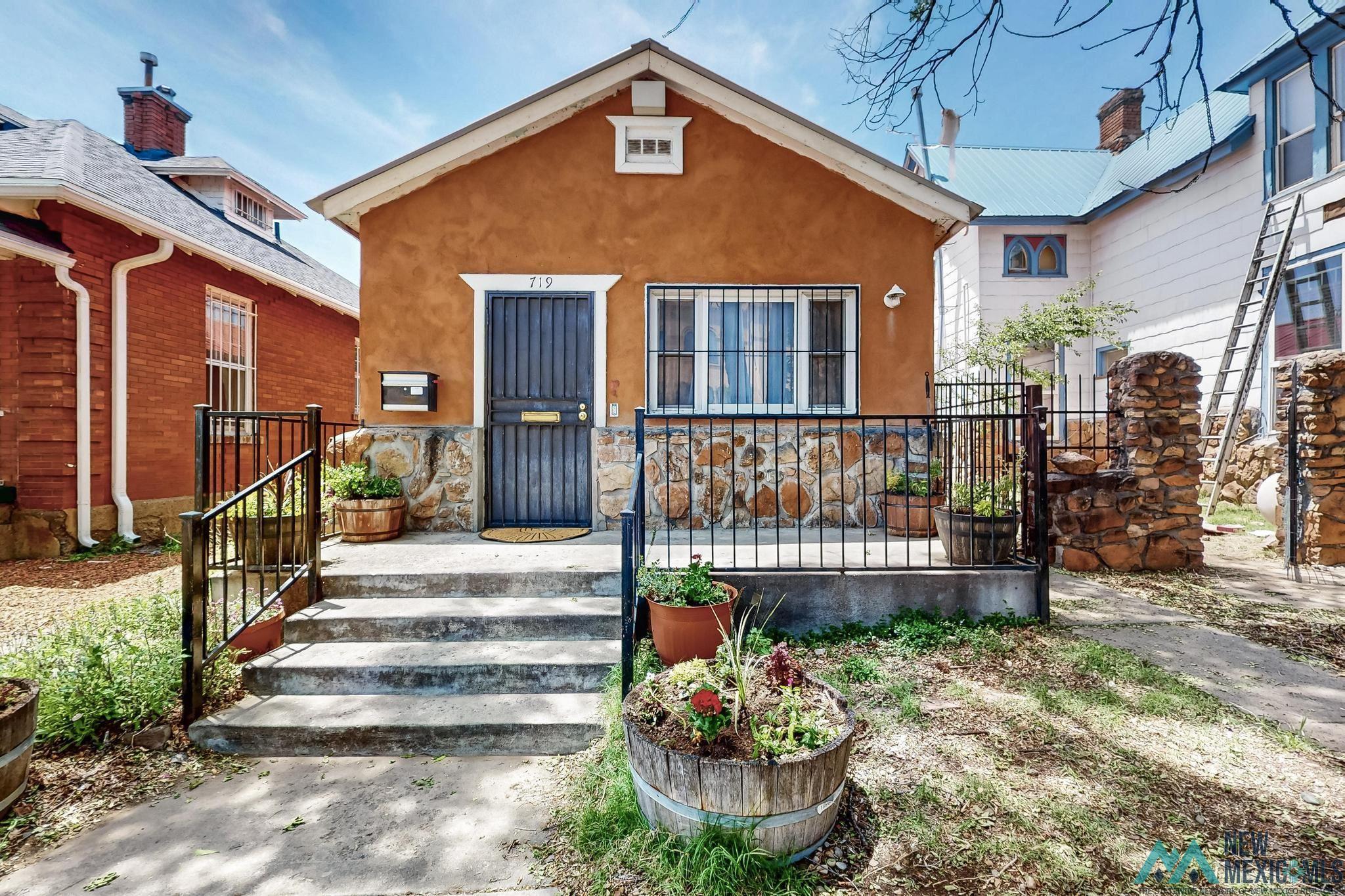 719 6th Street, Las Vegas, Texas image 10