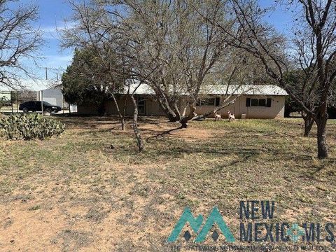Homes For Sale - 1518 Mission Avenue<br/> Eddy County, Carlsbad, NM 88220
