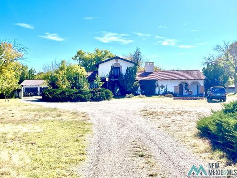 Homes For Sale - 920 W Mescalero Road<br/> Chaves County, Roswell, NM 88201