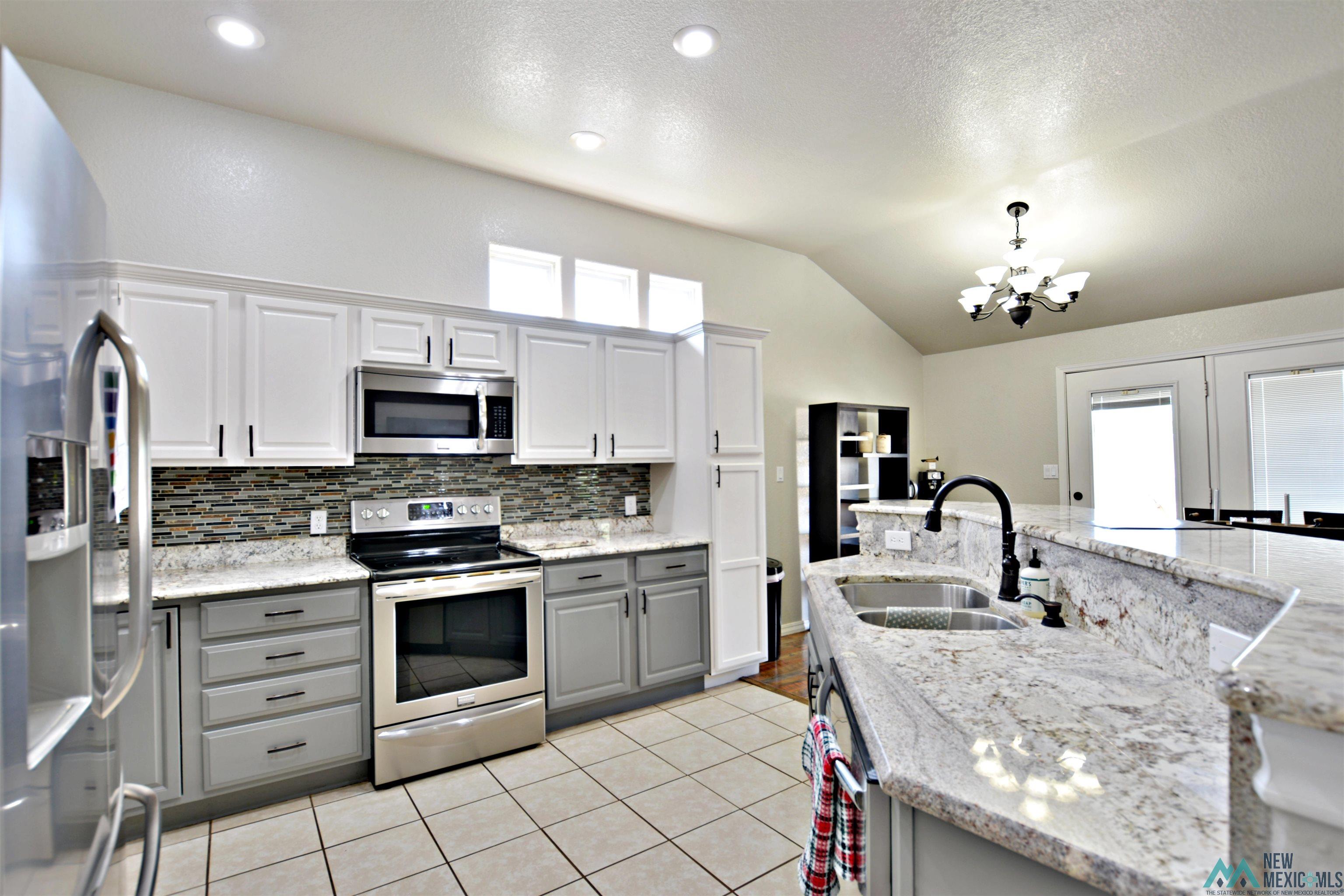 2024 Hali Lane, Clovis, Texas image 20