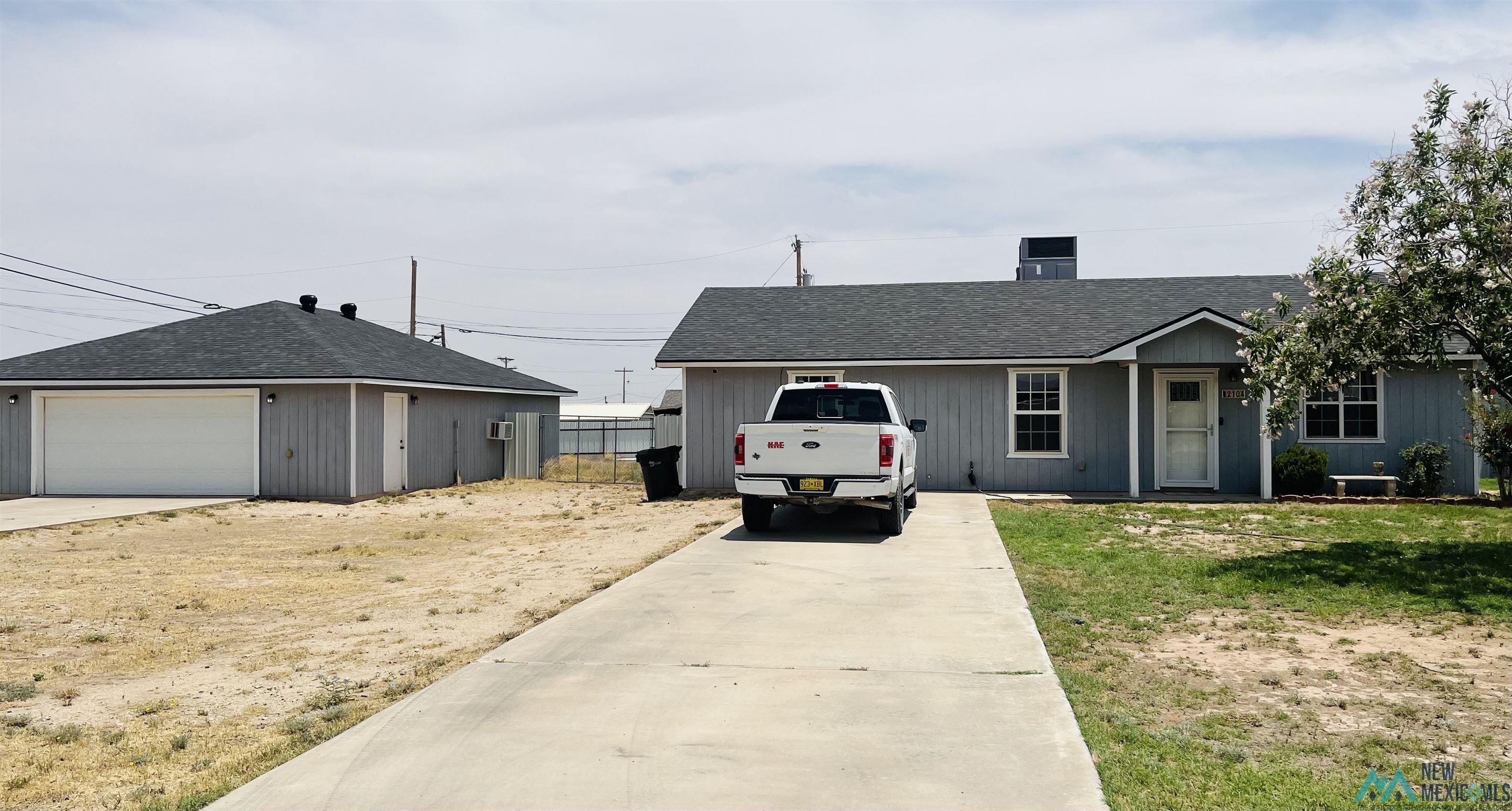 Carlsbad, New Mexico 88220, United States, 3 Bedrooms Bedrooms, ,2 BathroomsBathrooms,Residential,Pending,54569