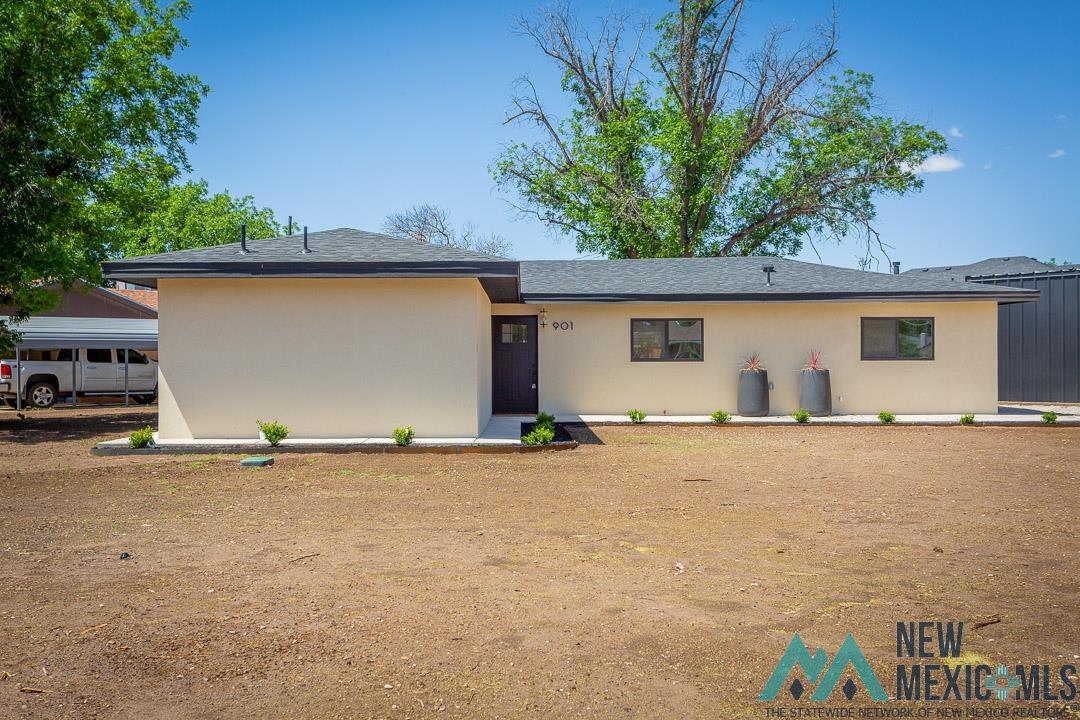 901 W Catalina Drive, Artesia, New Mexico image 1