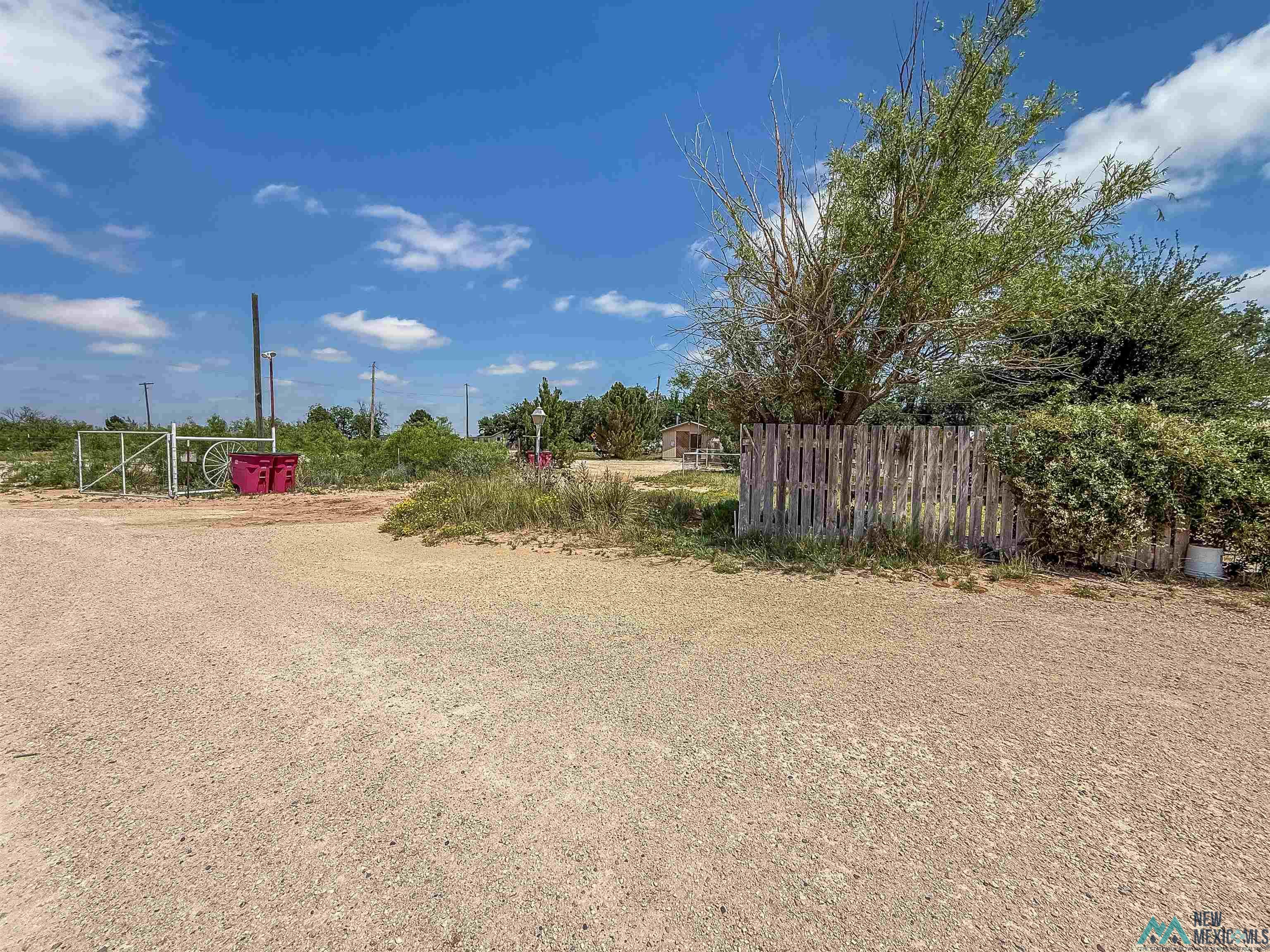 21 S Drinkard Road, Eunice, Texas image 2