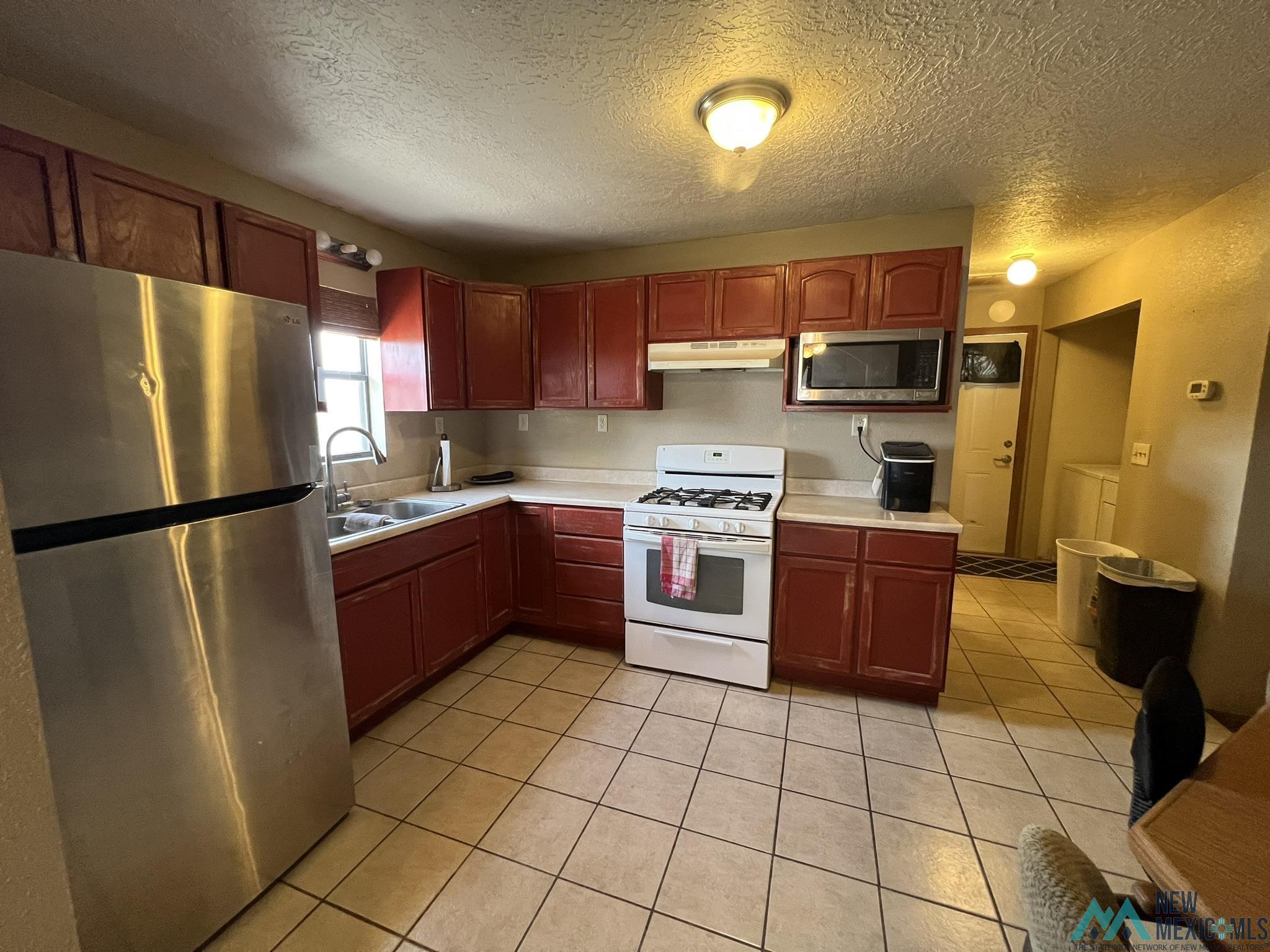 R146 N Freeman Avenue, Artesia, Texas image 4