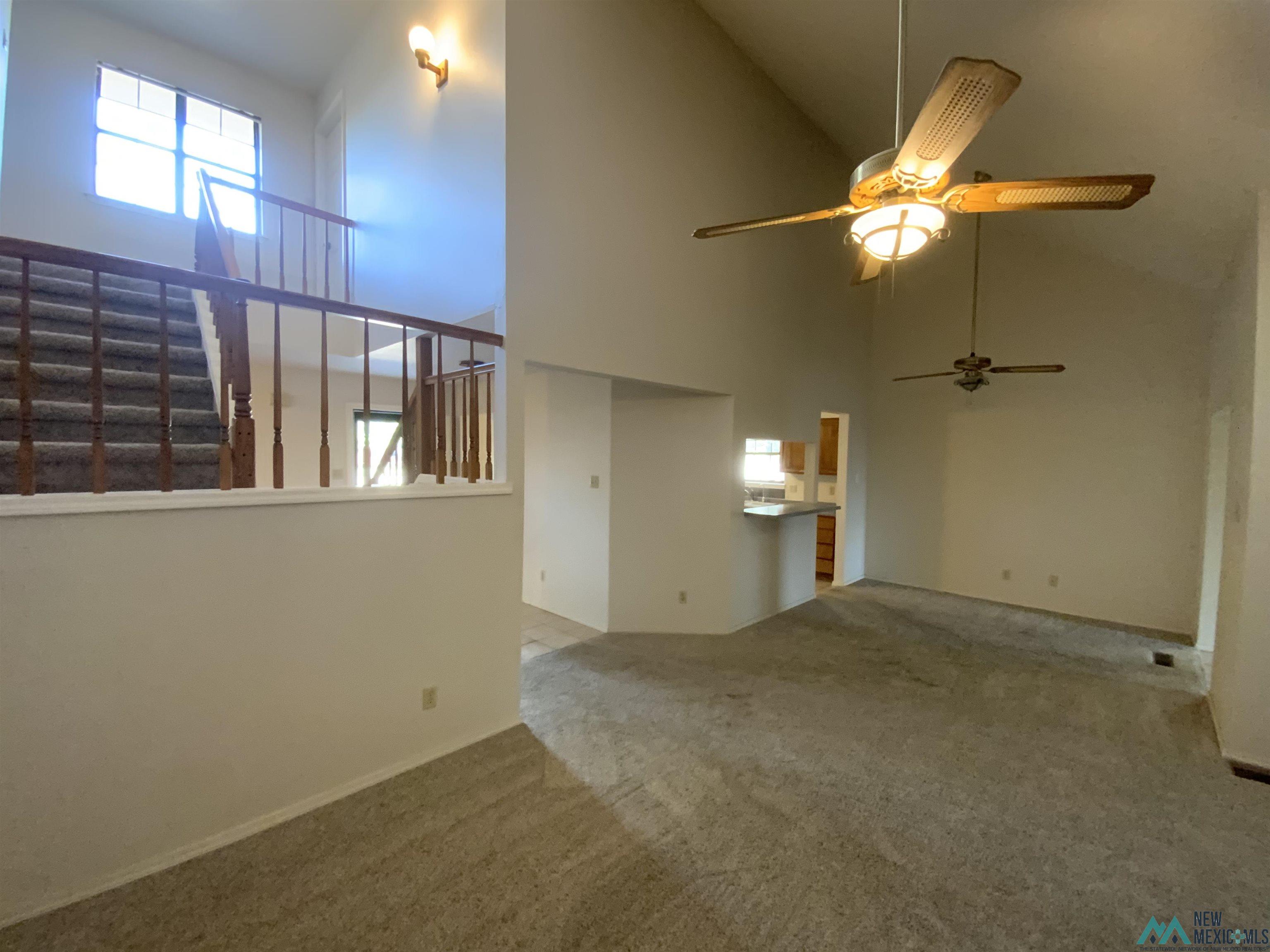 Roswell, New Mexico 88201, United States, 4 Bedrooms Bedrooms, ,3 BathroomsBathrooms,Residential,Pending,191565