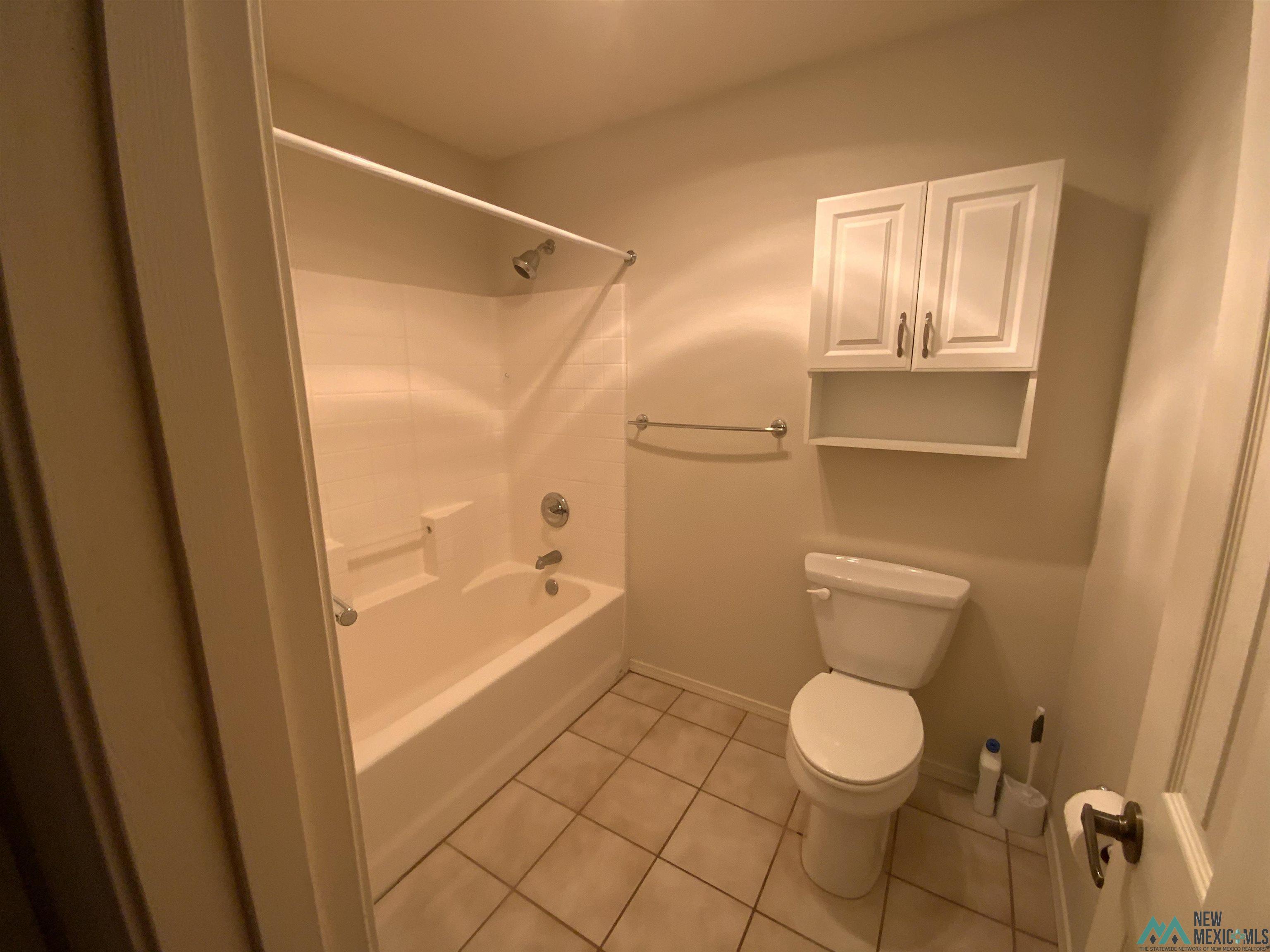 Roswell, New Mexico 88201, United States, 4 Bedrooms Bedrooms, ,3 BathroomsBathrooms,Residential,Pending,191565