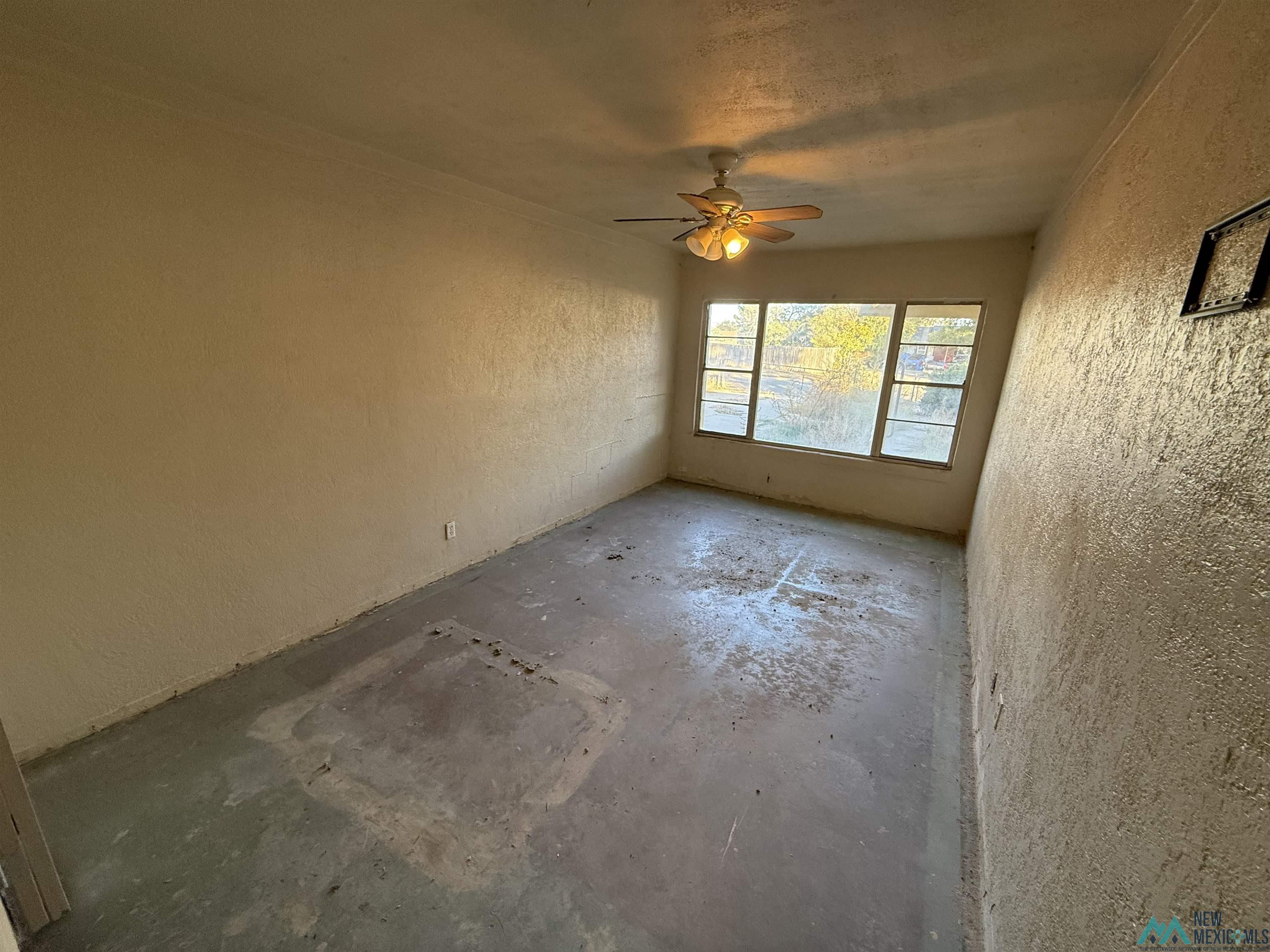 Roswell, New Mexico 88203, United States, 3 Bedrooms Bedrooms, ,1 BathroomBathrooms,Residential,Pending,242441