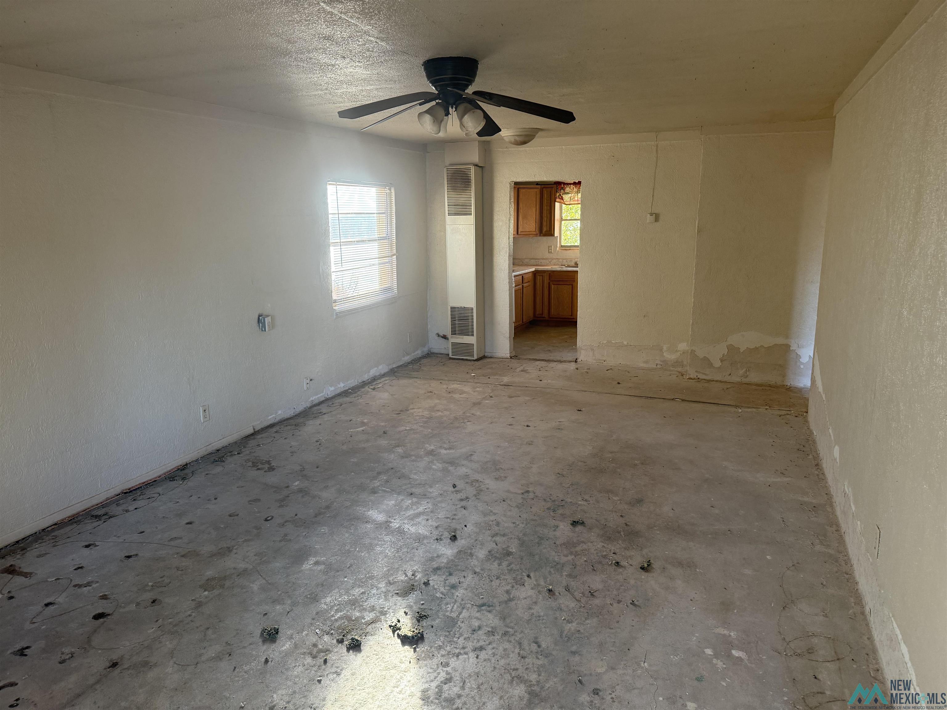 Roswell, New Mexico 88203, United States, 3 Bedrooms Bedrooms, ,1 BathroomBathrooms,Residential,Pending,242441