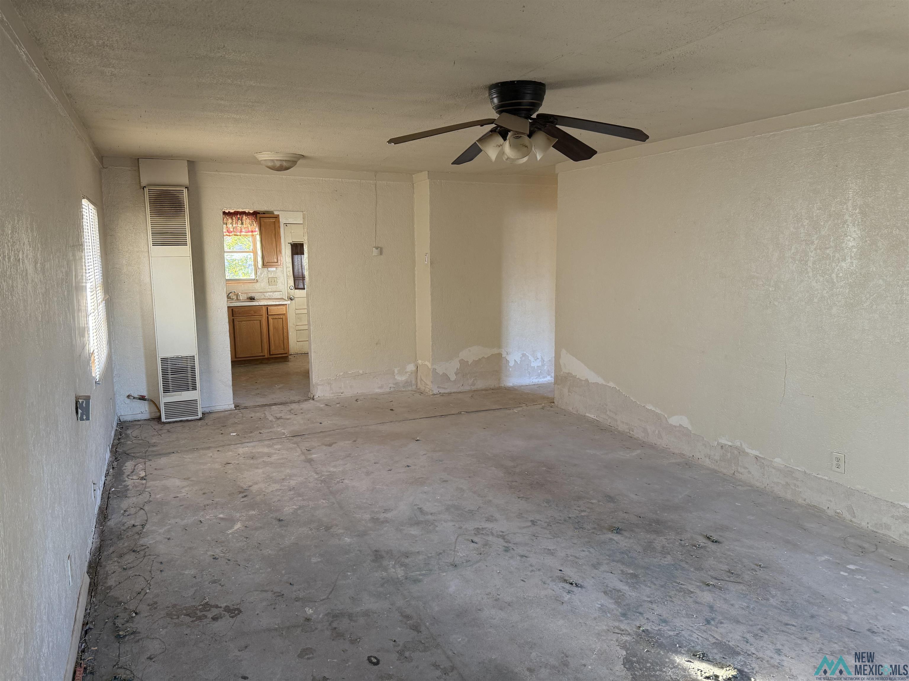Roswell, New Mexico 88203, United States, 3 Bedrooms Bedrooms, ,1 BathroomBathrooms,Residential,Pending,242441