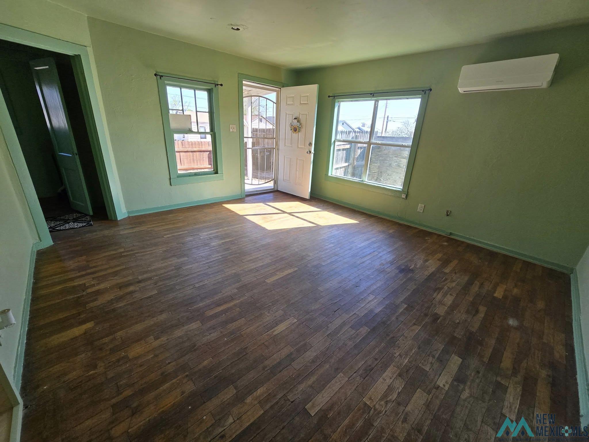 2405 W Idaho Street, Carlsbad, New Mexico image 2