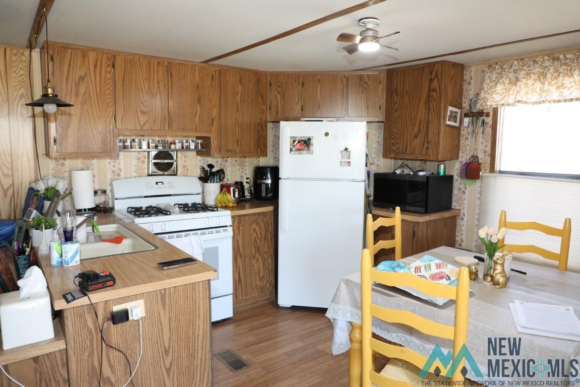 402 Hermosa Drive, Elephant Butte, Texas image 20