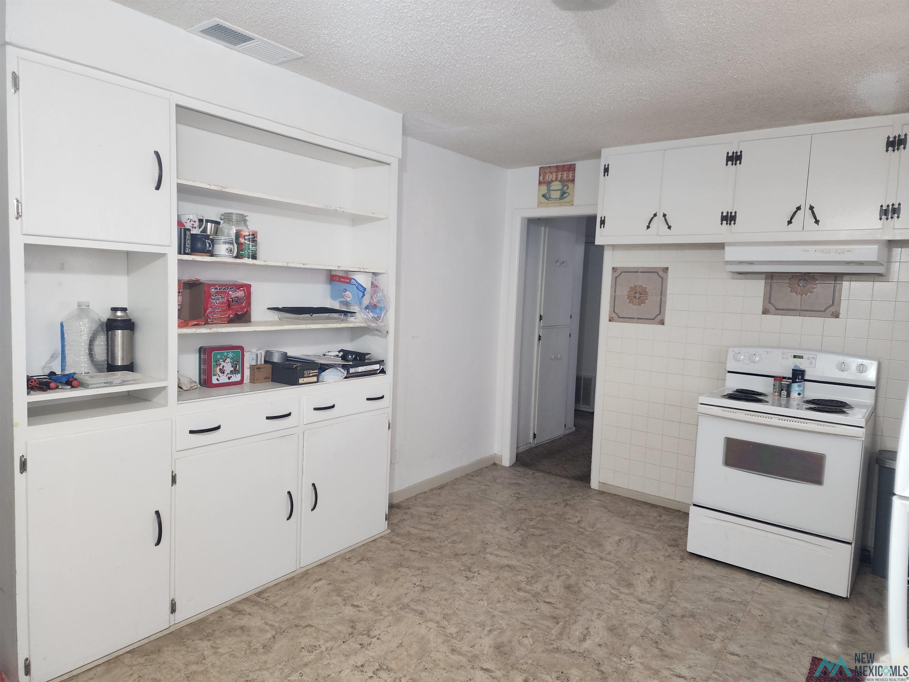 525 W. 16th Lane, Portales, New Mexico image 7