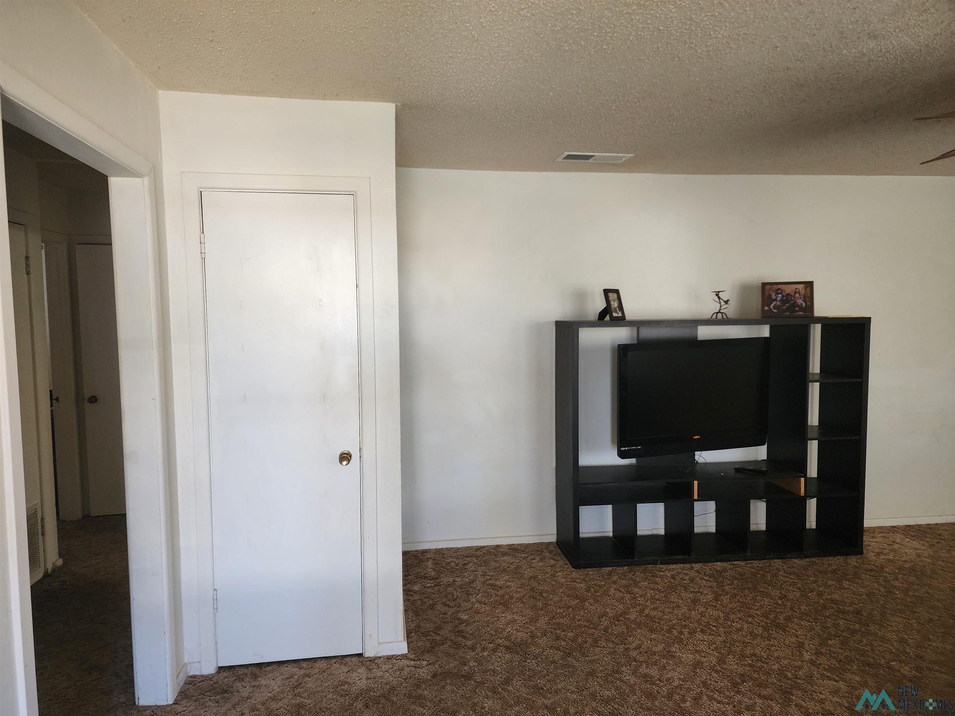 525 W. 16th Lane, Portales, New Mexico image 3