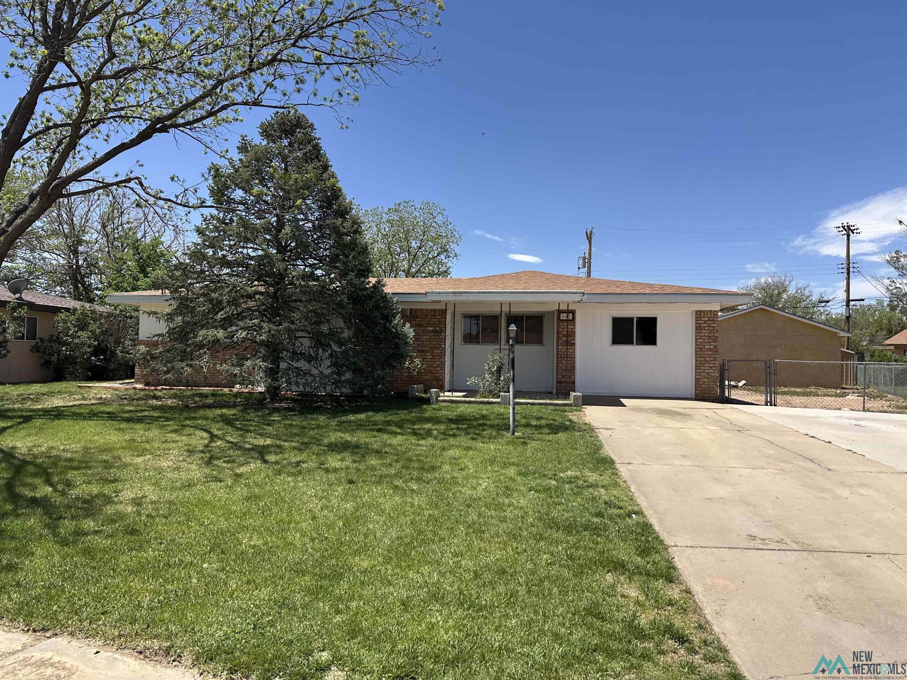 602 Willow Drive, Roswell, New Mexico image 1
