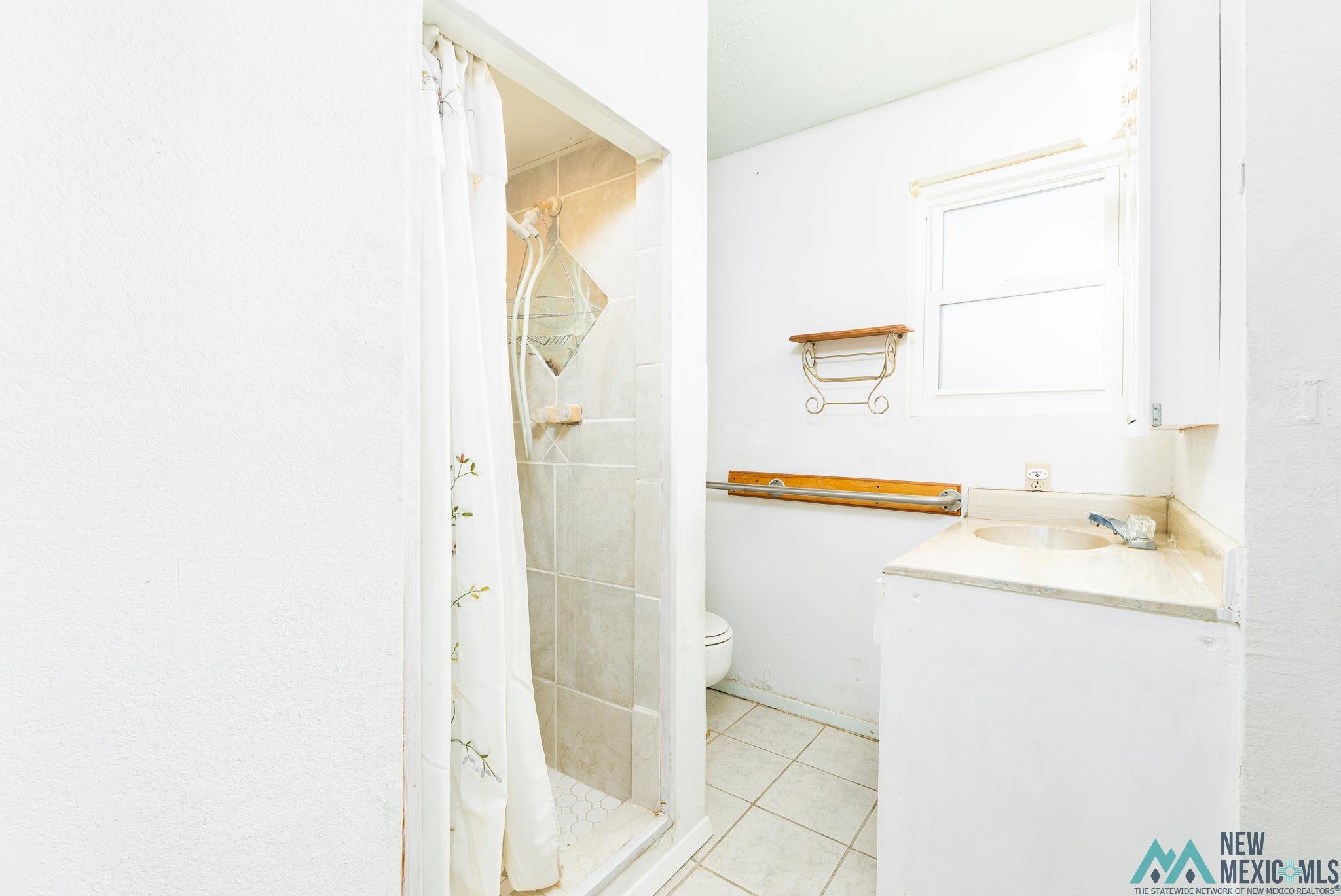 Portales, New Mexico 88130, United States, 3 Bedrooms Bedrooms, ,2 BathroomsBathrooms,Residential,Active,187673