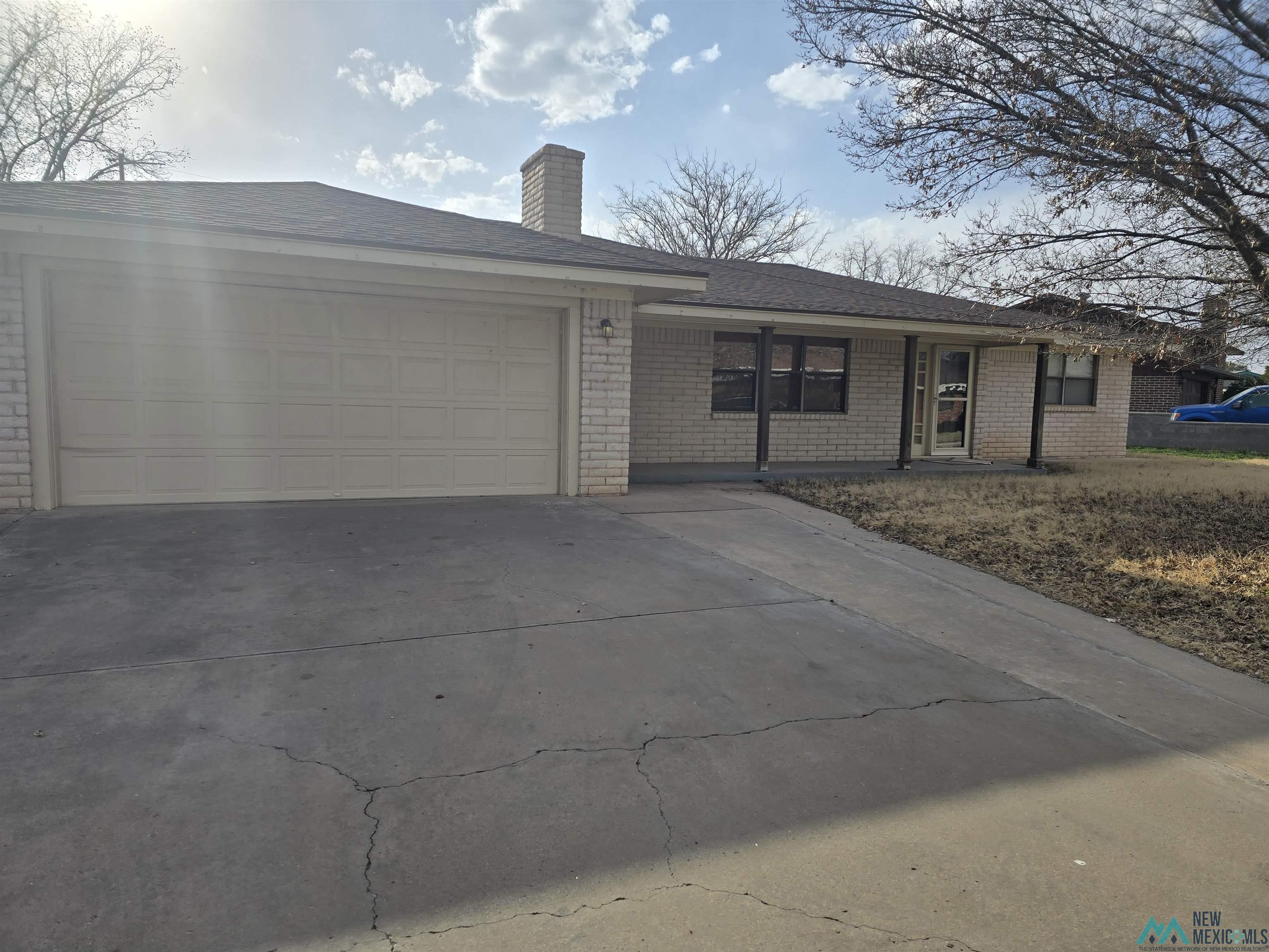 906 Pearson Drive, Roswell, New Mexico image 2