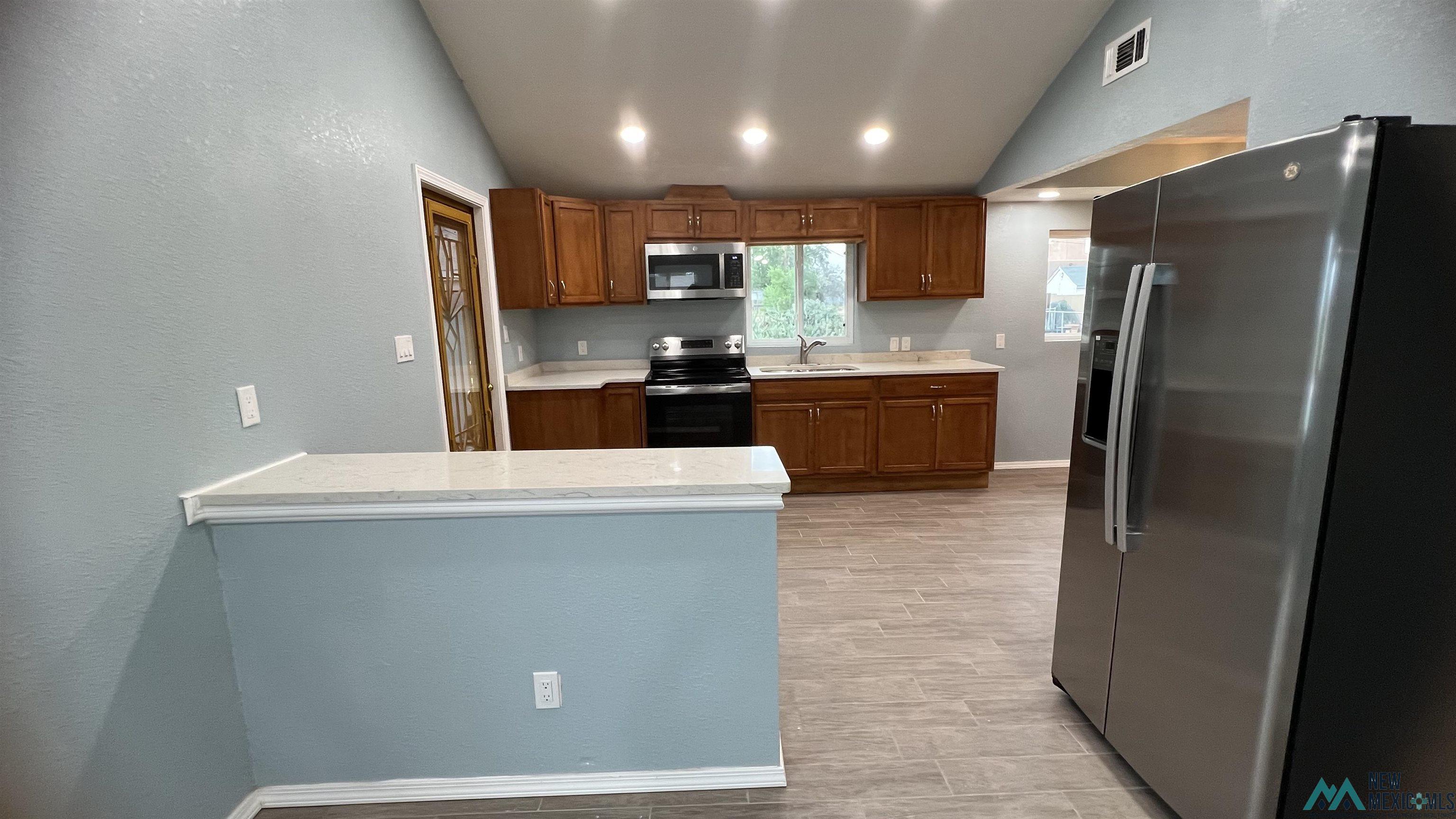 1007 W 8th Street, Roswell, Texas image 10