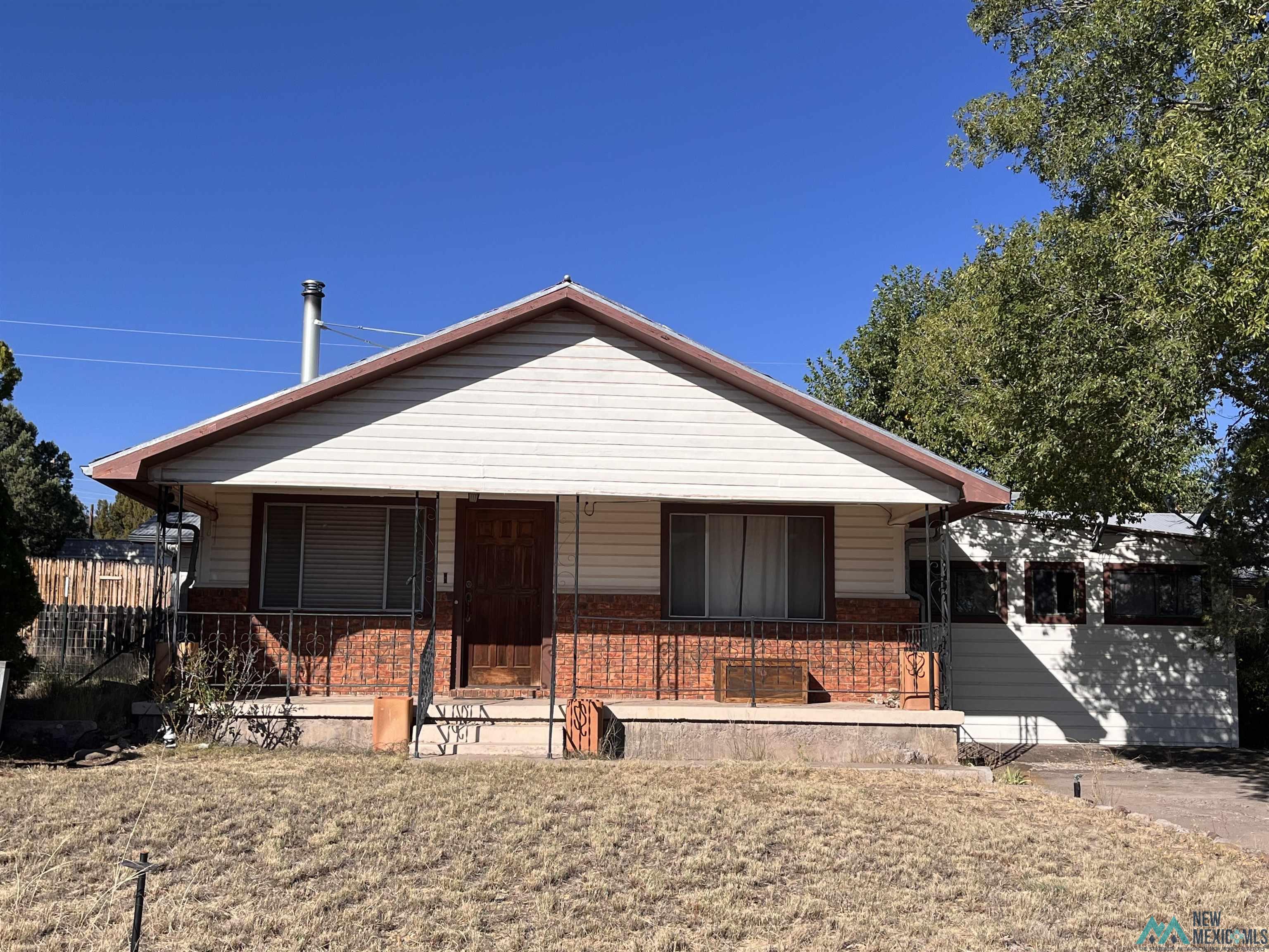 19 Dora Avenue, Reserve, New Mexico image 2