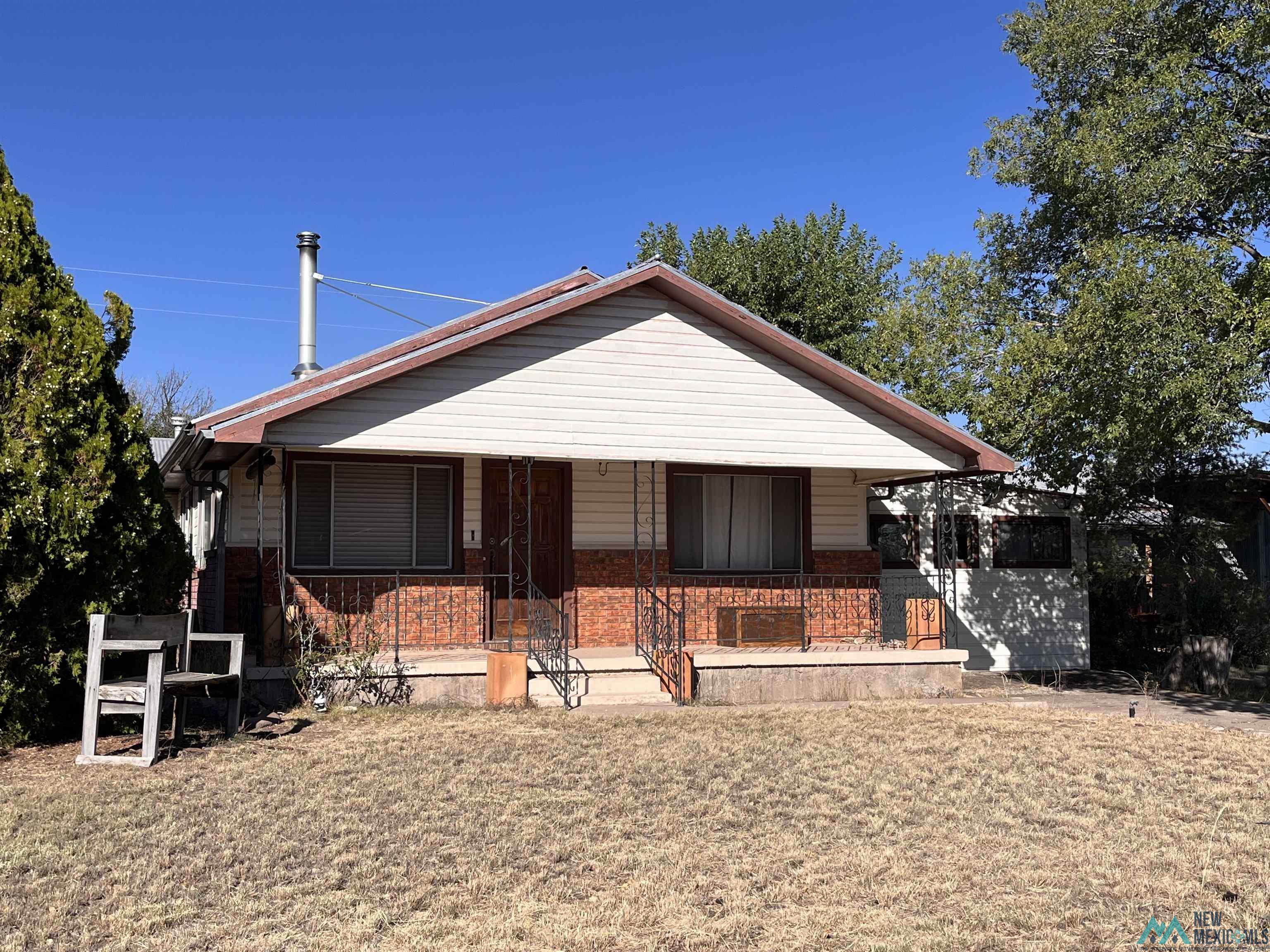 19 Dora Avenue, Reserve, New Mexico image 1