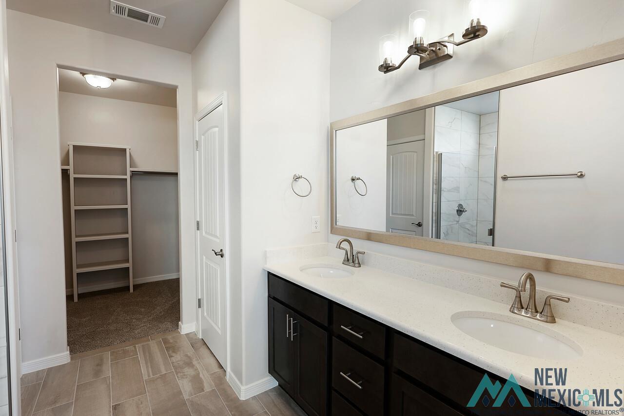 3706 Honeysuckle Drive, Carlsbad, Texas image 30