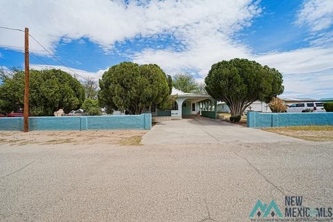 Homes For Sale - 1502 Hill Streets<br/> Carlsbad, NM 88220