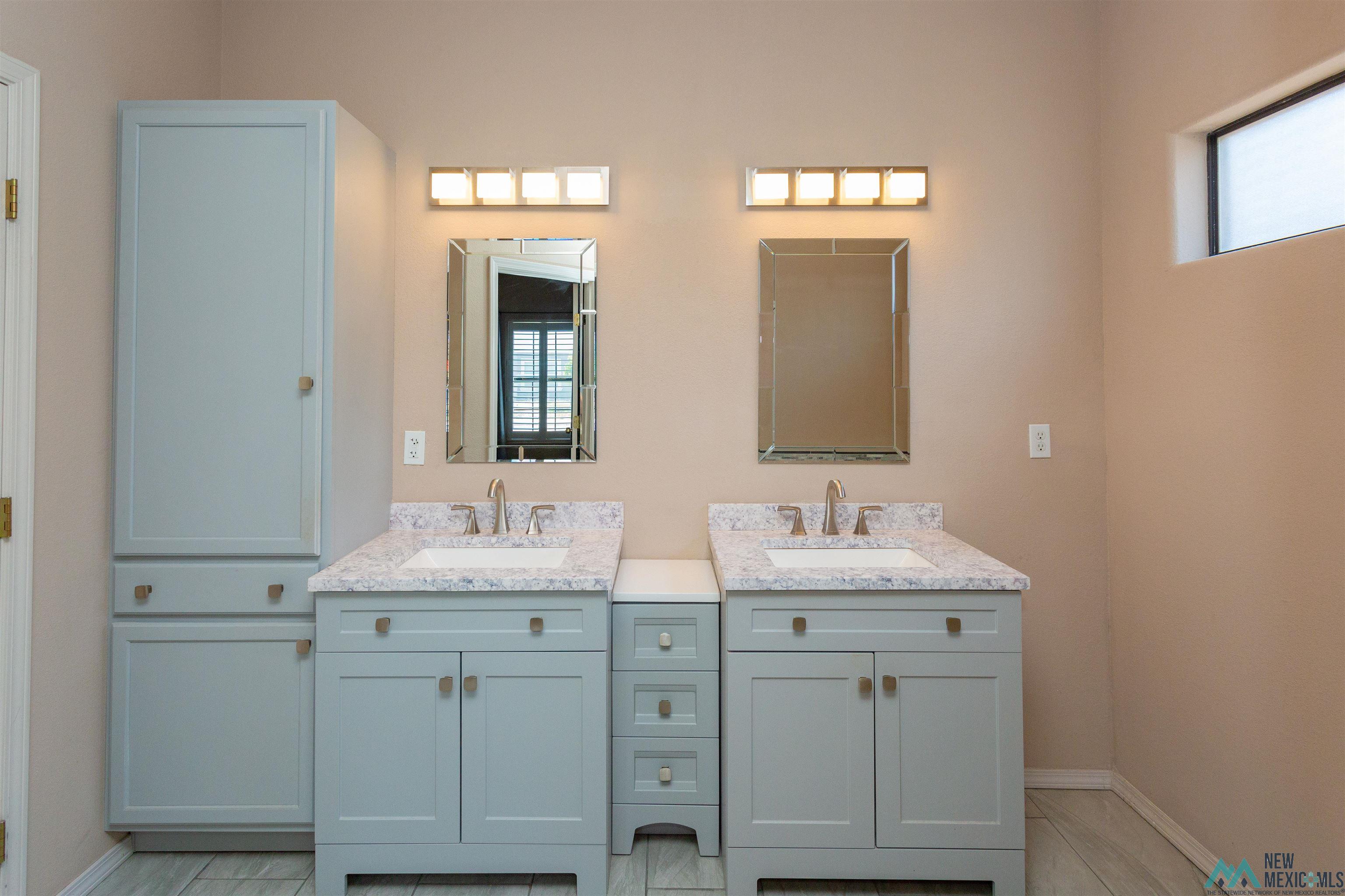 Roswell, New Mexico 88203, United States, 3 Bedrooms Bedrooms, ,2 BathroomsBathrooms,Residential,Active,178561