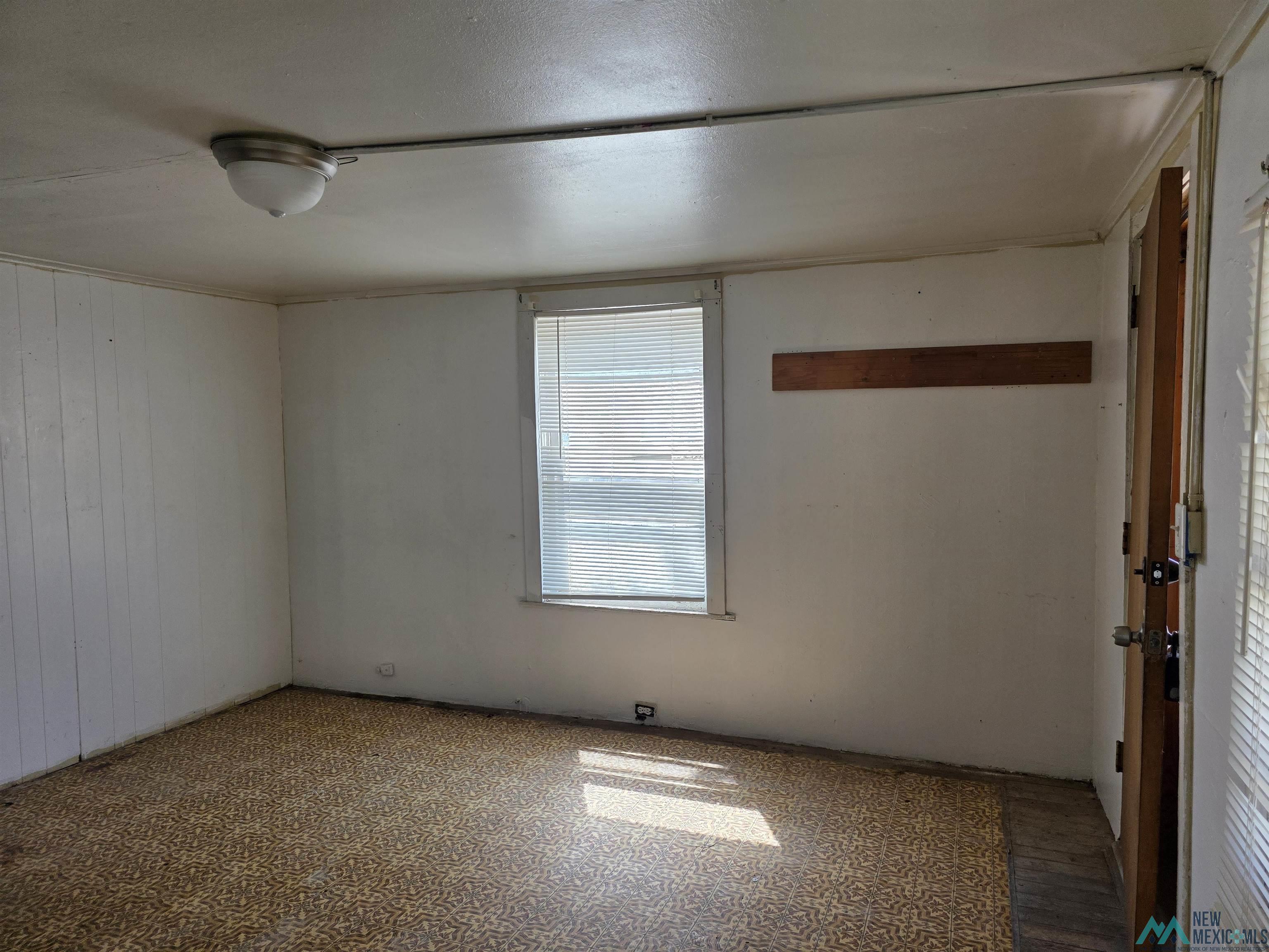 502 E 4th Street, Roswell, Texas image 4