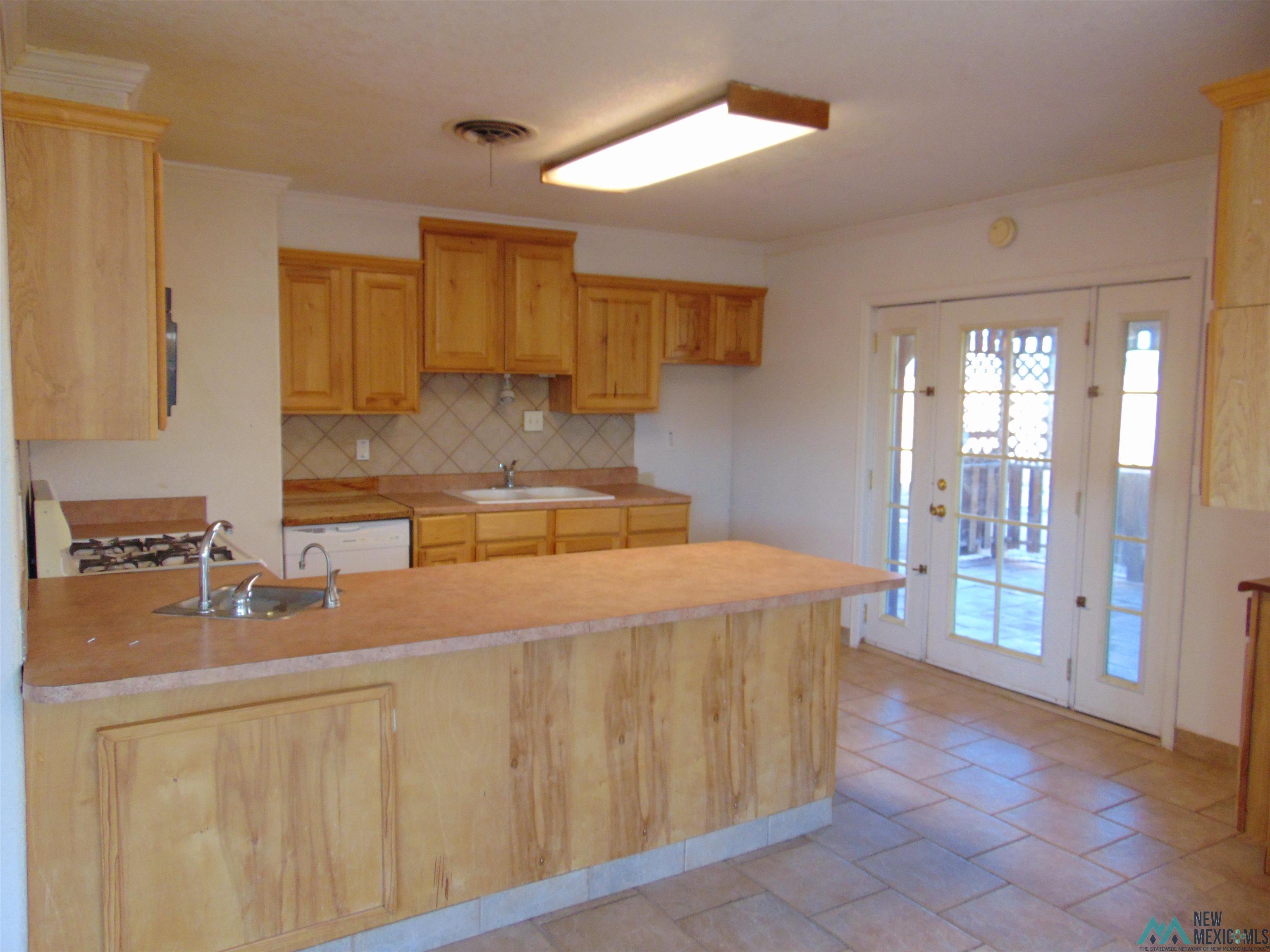 1614 S Silver Avenue, Deming, Texas image 8