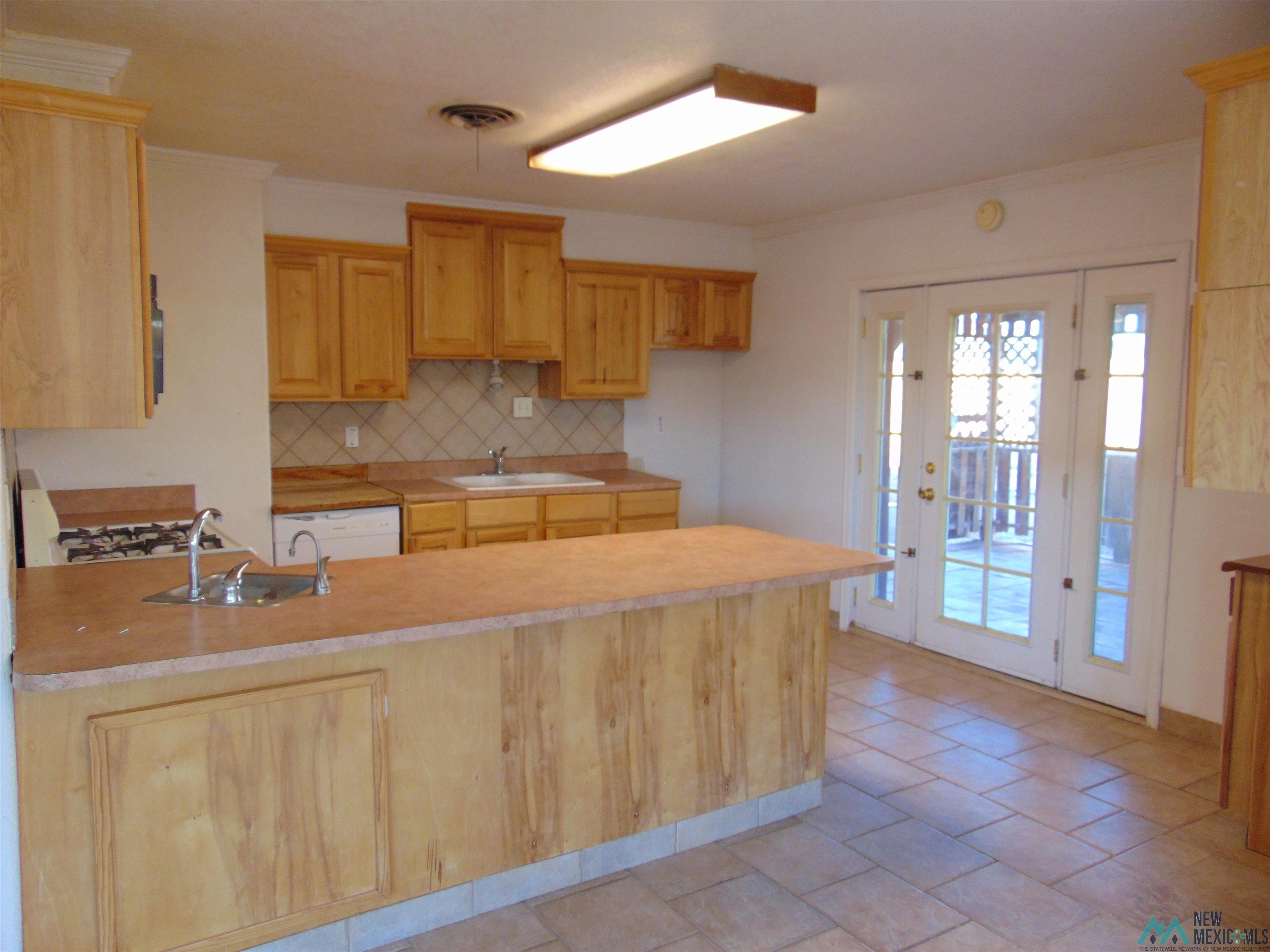 1614 S Silver Avenue, Deming, Texas image 6