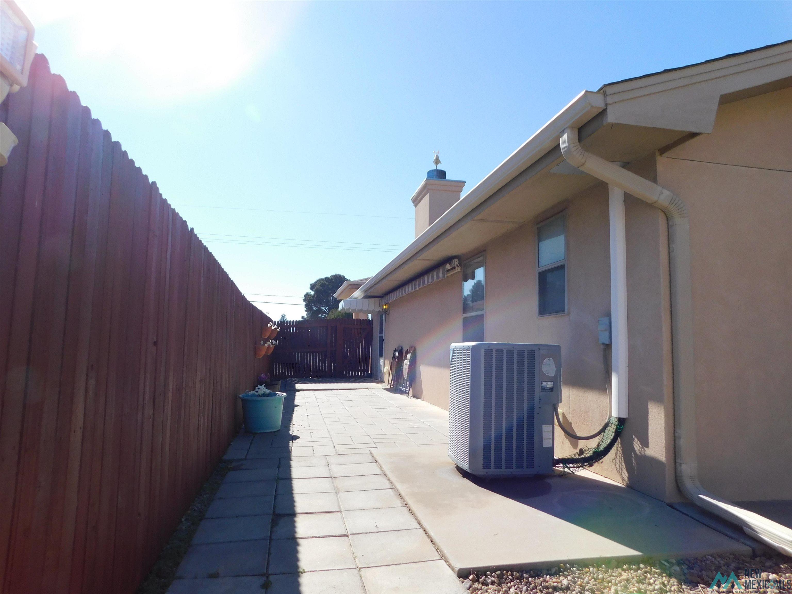 315 E Mescalero Road, Roswell, Texas image 20