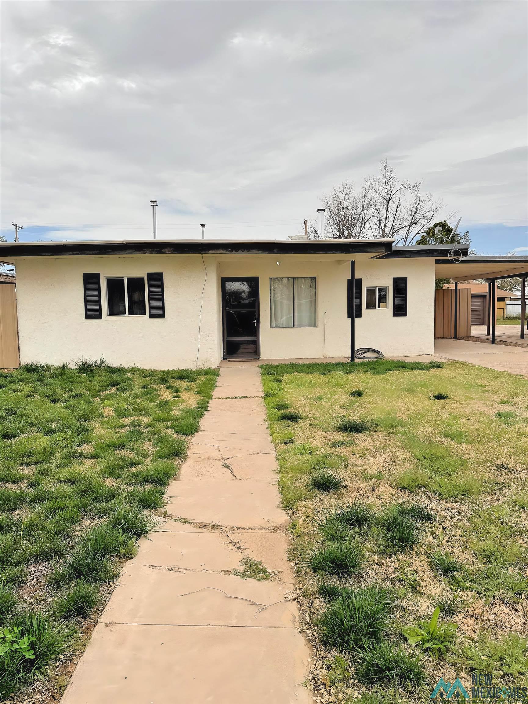 1908 N Mississippi Avenue, Roswell, New Mexico image 1