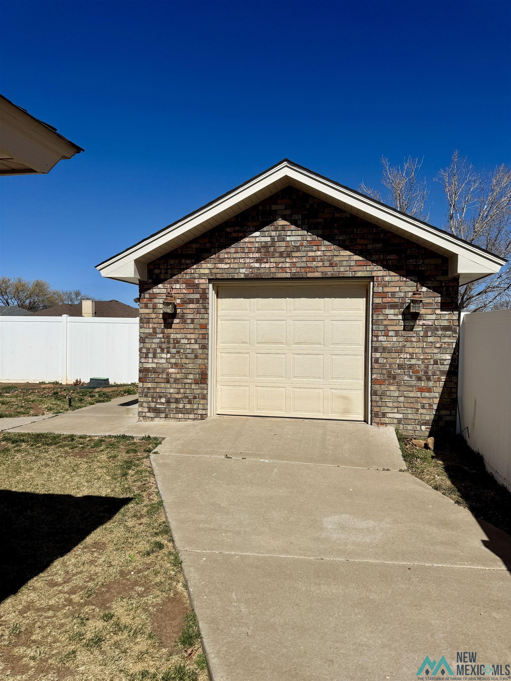 3924 Springwood Drive, Clovis, Texas image 34