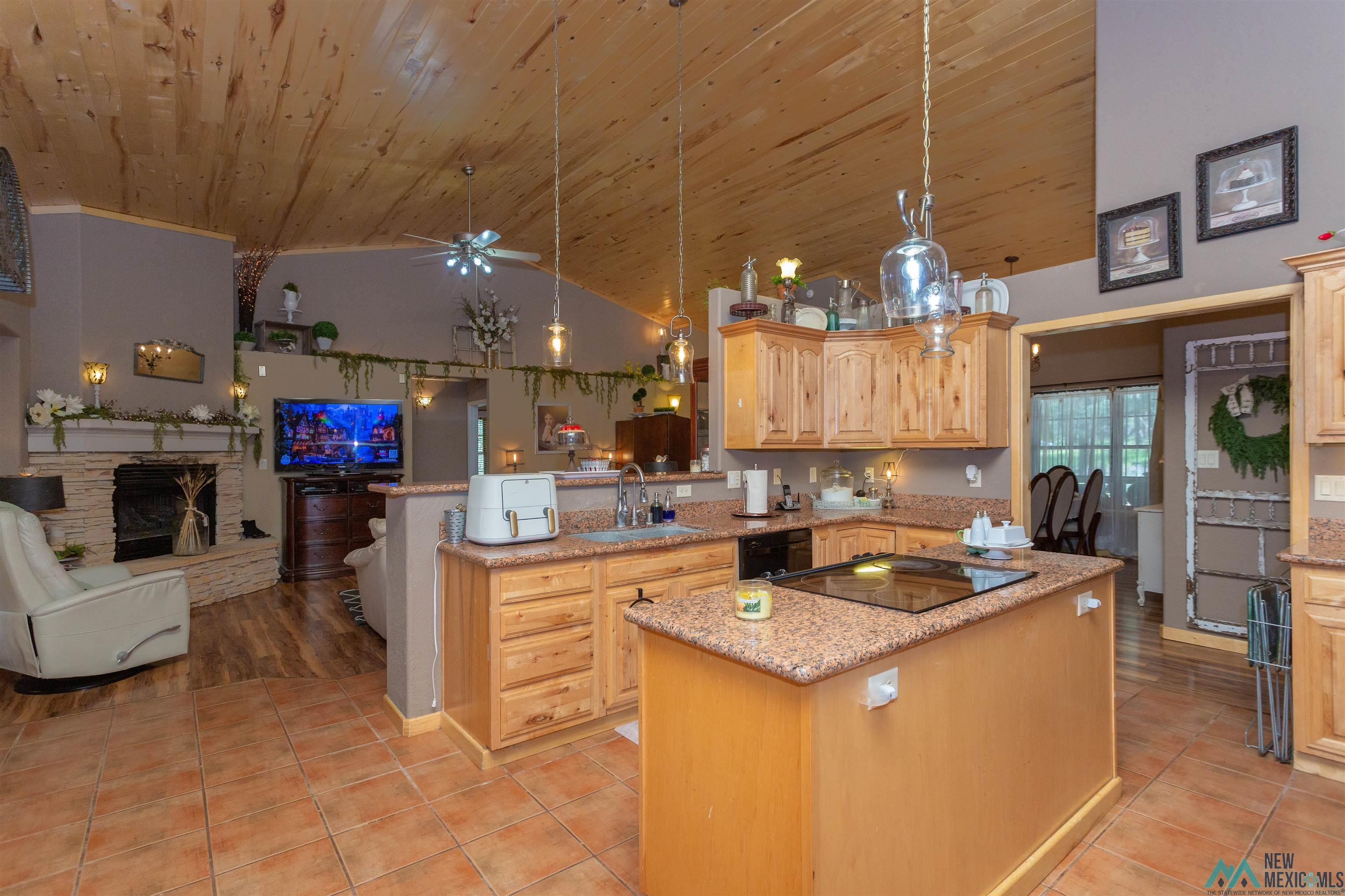 Alto, New Mexico 88312, United States, 3 Bedrooms Bedrooms, ,3 BathroomsBathrooms,Residential,Active,232361