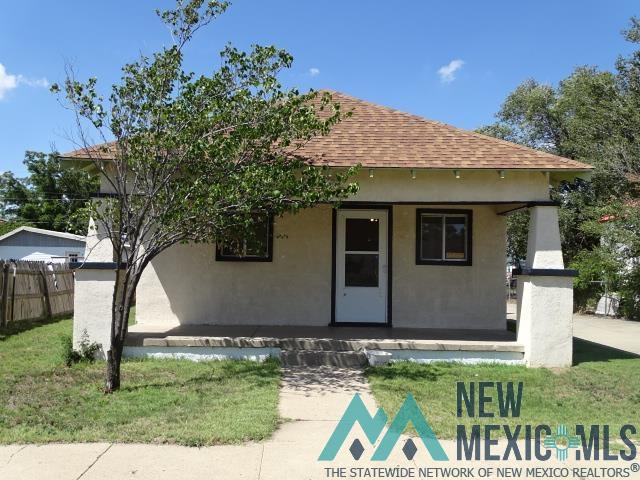 305 Cedar Street, Clayton, New Mexico image 1