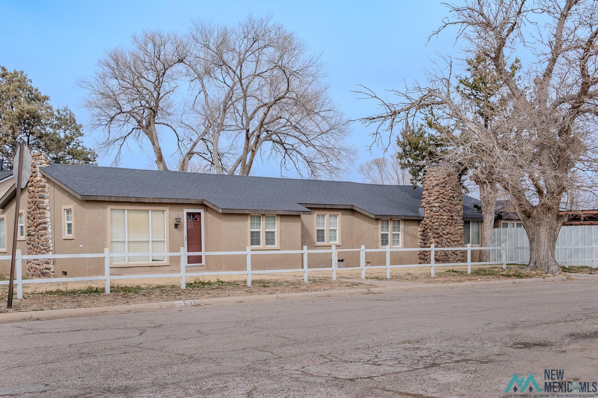 620 W 6th Street, Portales, New Mexico image 3