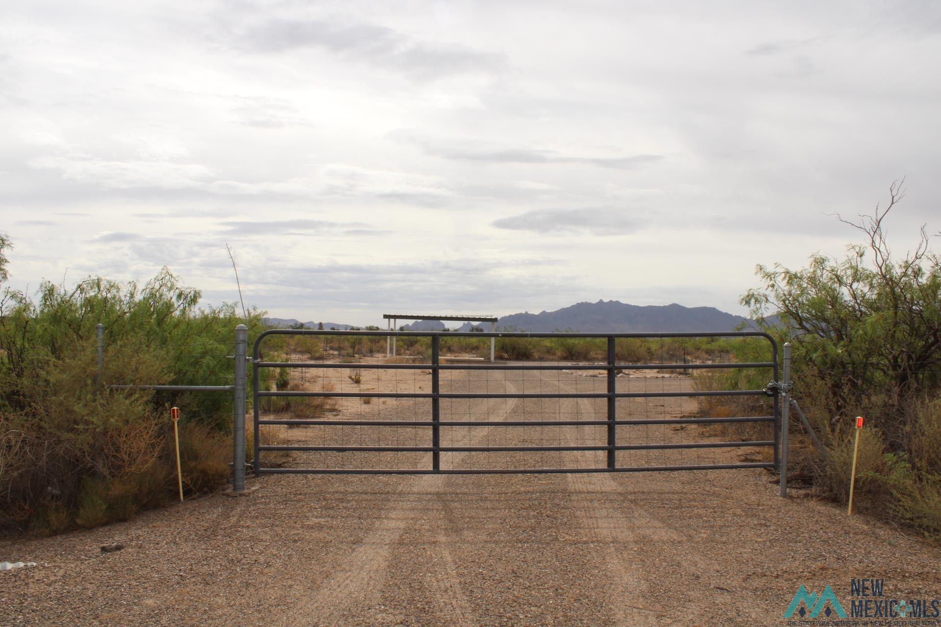 La Bajada Rd Sw, Deming, New Mexico image 1