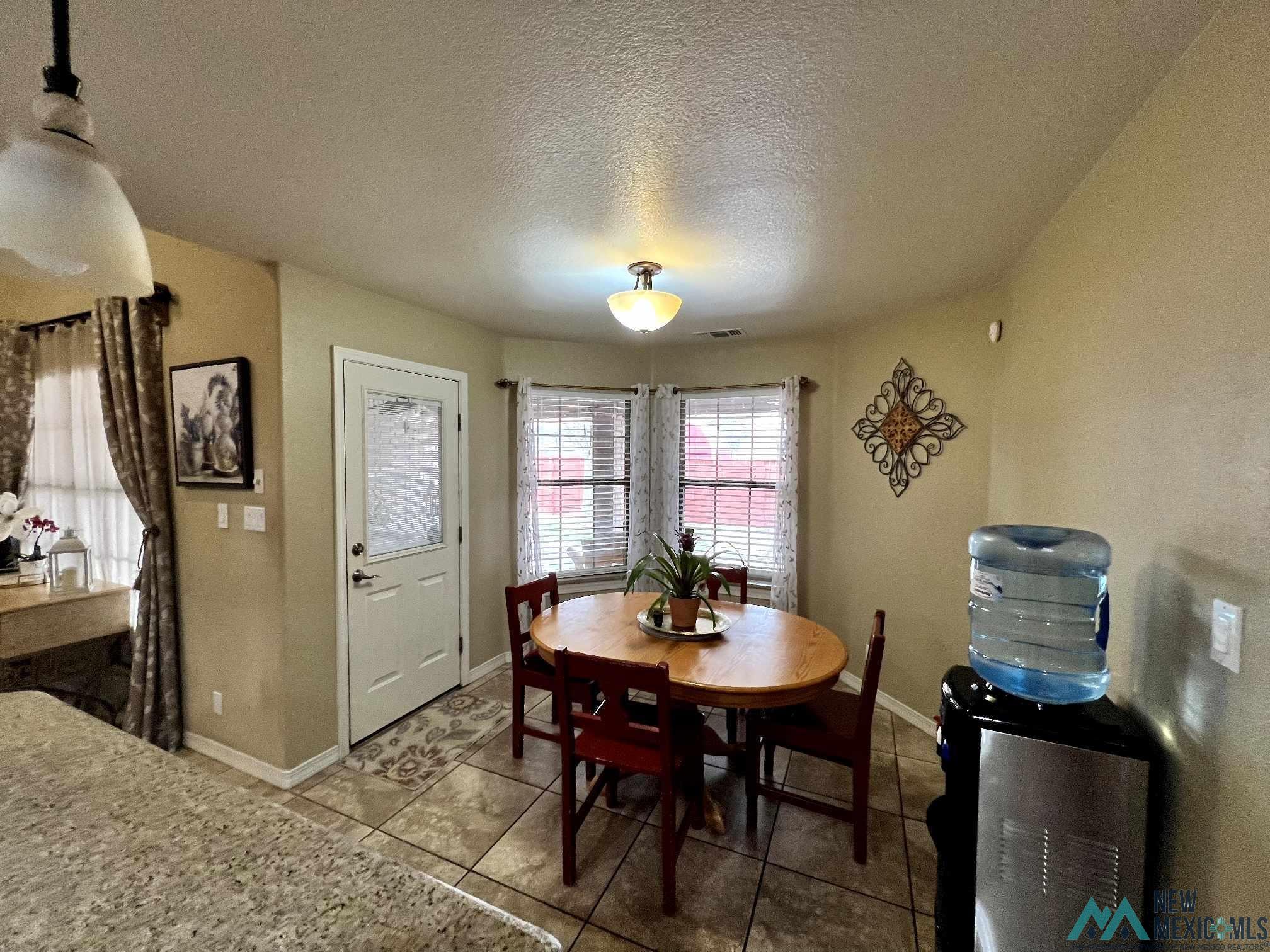803 Barnett Dr, Roswell, Texas image 4