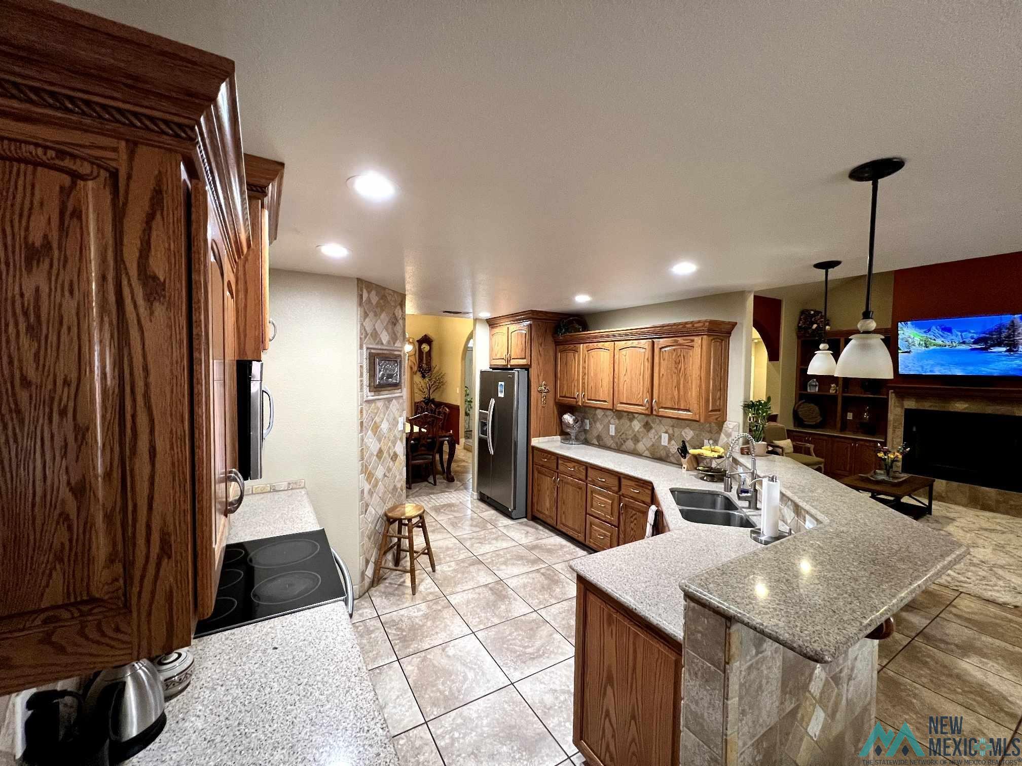 803 Barnett Dr, Roswell, Texas image 6