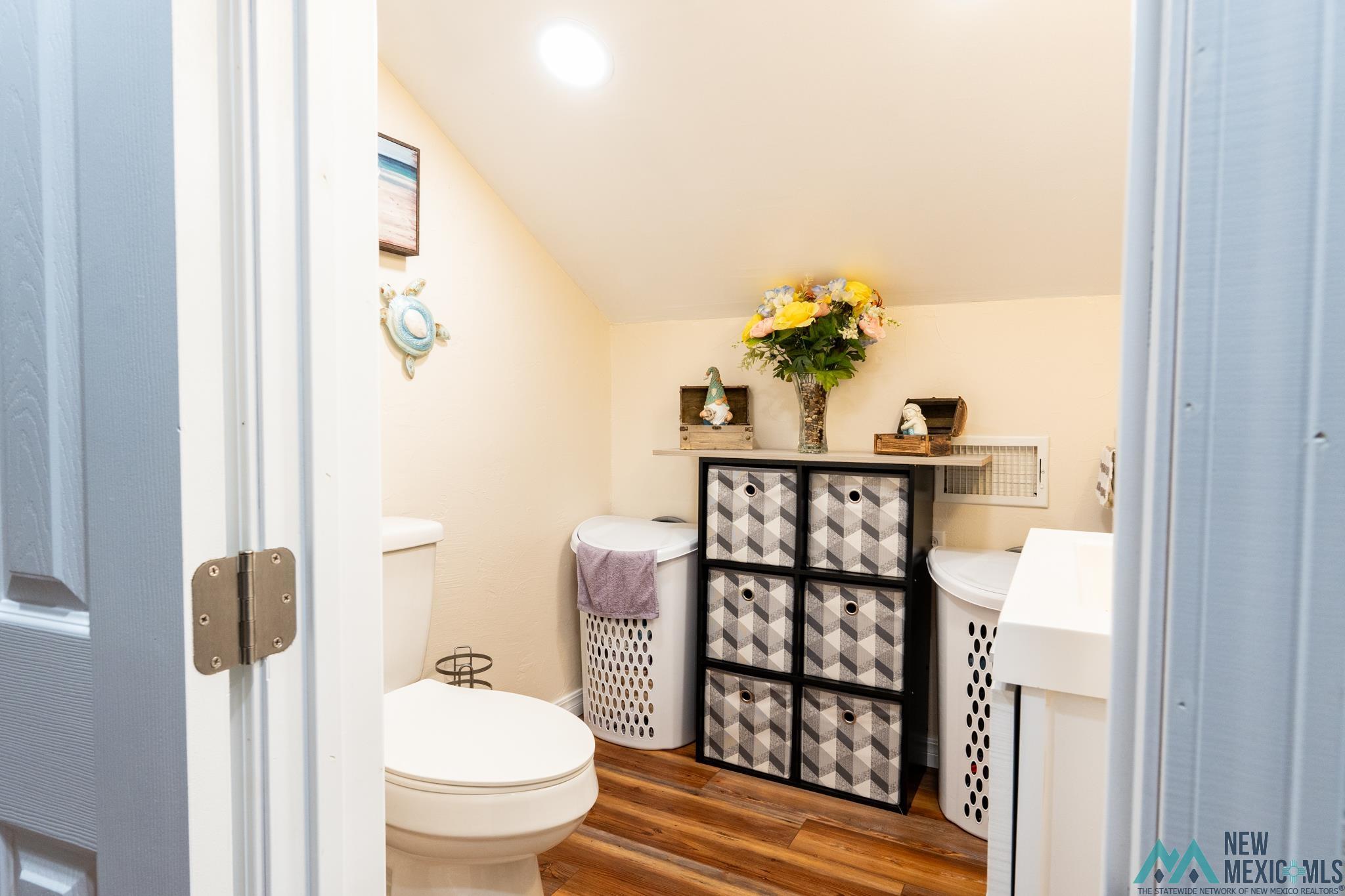 Portales, New Mexico 88130, United States, 3 Bedrooms Bedrooms, ,3 BathroomsBathrooms,Residential,Active,186765