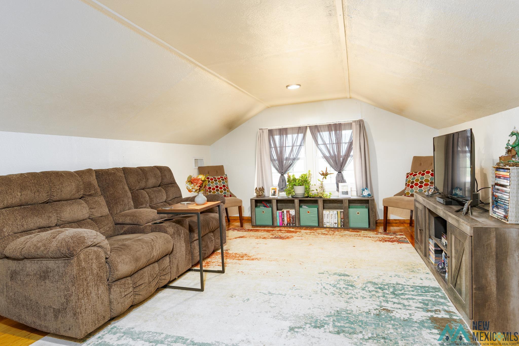 Portales, New Mexico 88130, United States, 3 Bedrooms Bedrooms, ,3 BathroomsBathrooms,Residential,Active,186765