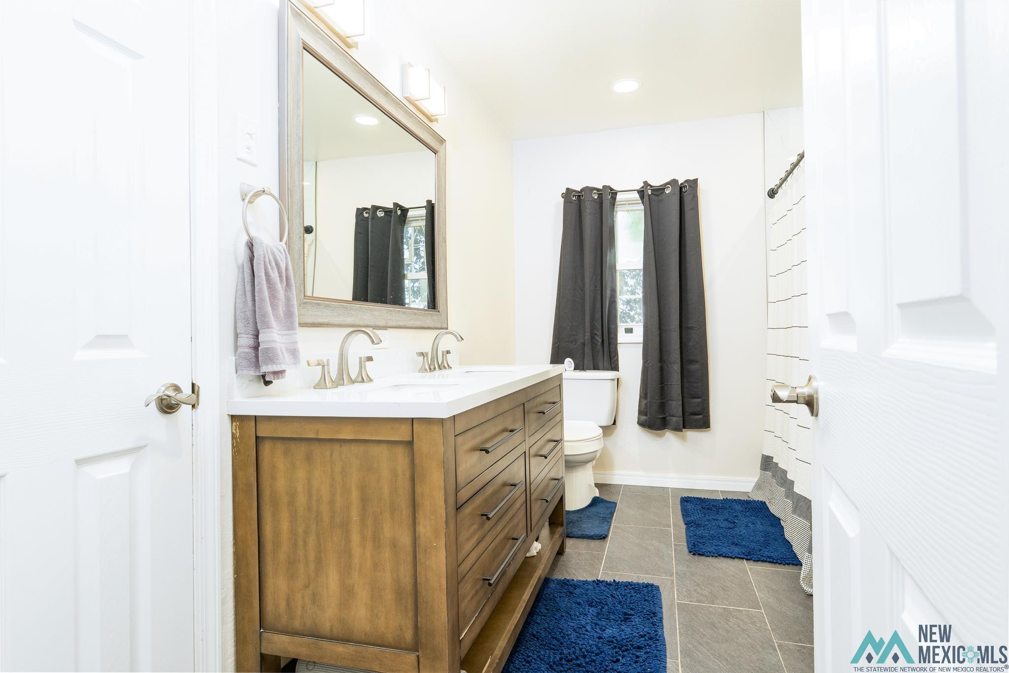 Portales, New Mexico 88130, United States, 3 Bedrooms Bedrooms, ,3 BathroomsBathrooms,Residential,Active,186765