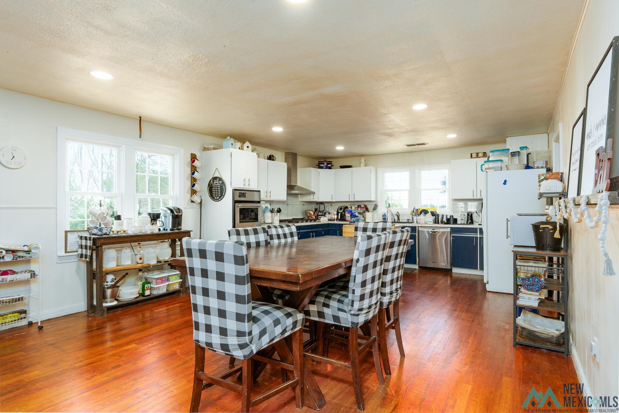 Portales, New Mexico 88130, United States, 3 Bedrooms Bedrooms, ,3 BathroomsBathrooms,Residential,Active,186765