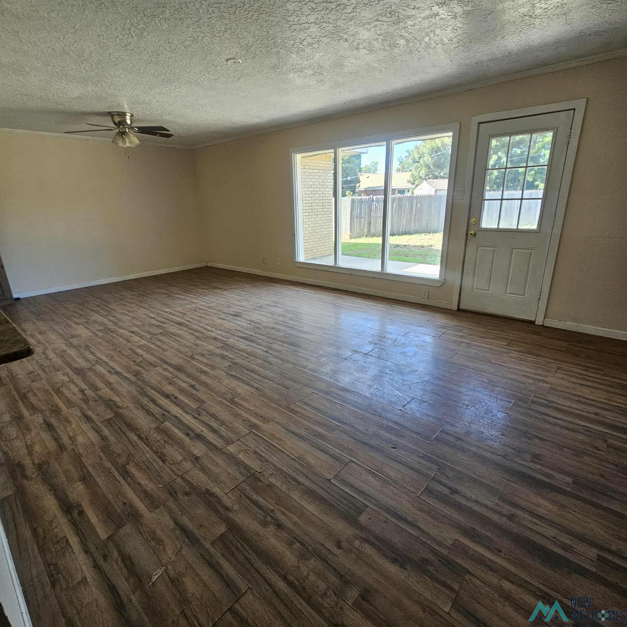 Clovis, New Mexico 88101, United States, 4 Bedrooms Bedrooms, ,2 BathroomsBathrooms,Residential,Active,216353