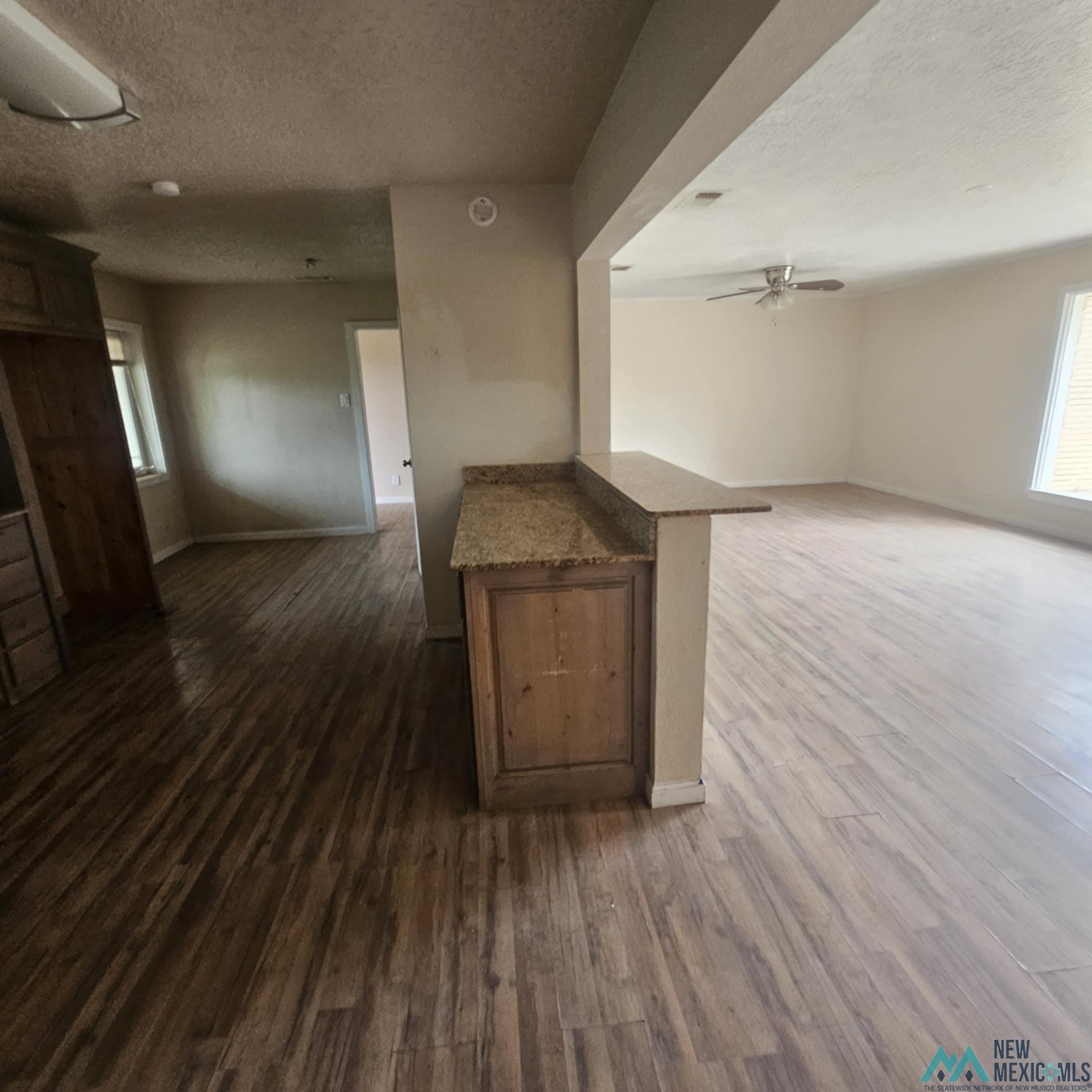 Clovis, New Mexico 88101, United States, 4 Bedrooms Bedrooms, ,2 BathroomsBathrooms,Residential,Active,216353